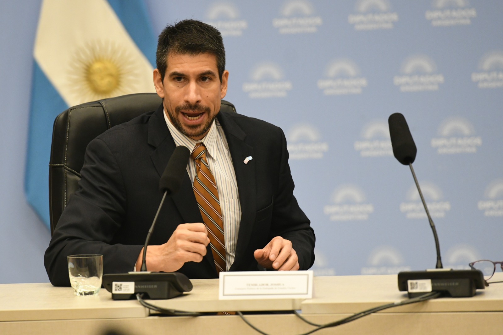 JUNTO AL CONSEJERO POLÍTICO DE LA EMBAJADA, SE CONSTITUYÓ EL GRUPO PARLAMENTARIO DE AMISTAD CON ESTADOS UNIDOS