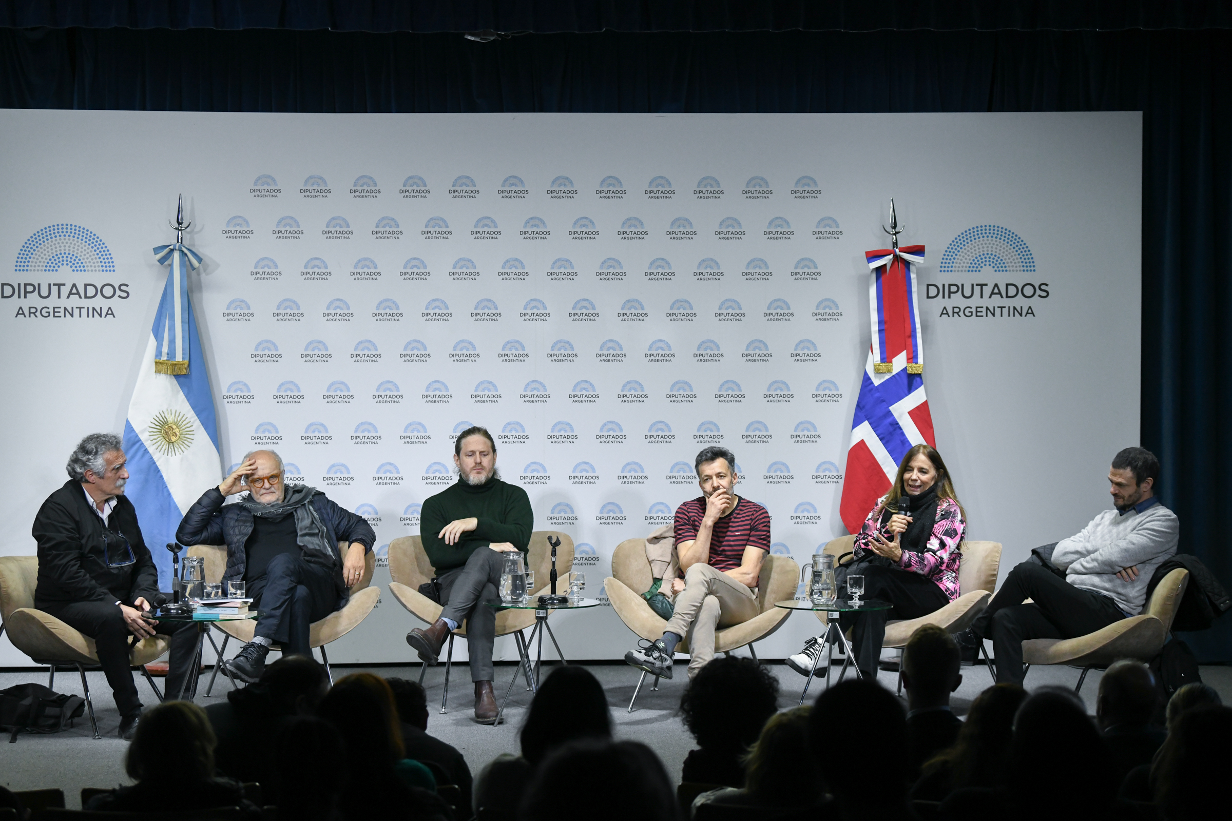 JUNTO A LA EMBAJADA DE NORUEGA, SE REALIZÓ UNA JORNADA CULTURAL SOBRE LA OBRA DE HENRIK IBSEN