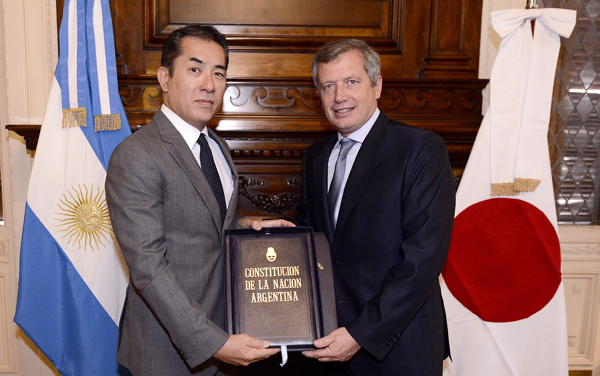 Visita del Embajador de Japón en nuestro país Visita del Embajador de Japón en nuestro país