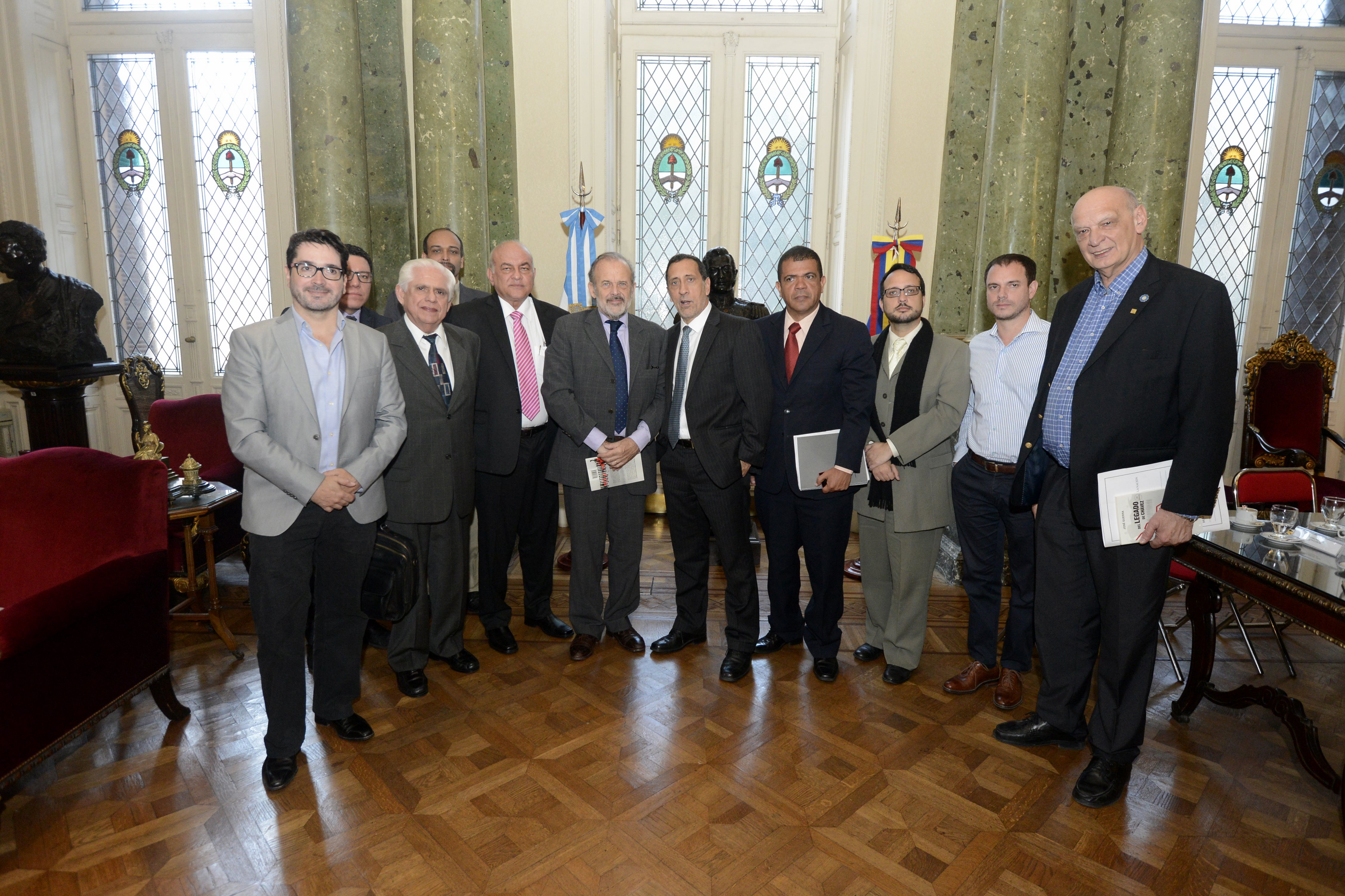 Reunión de trabajo con diputados y funcionarios venezolanos Reunión de trabajo con diputados y funcionarios venezolanos