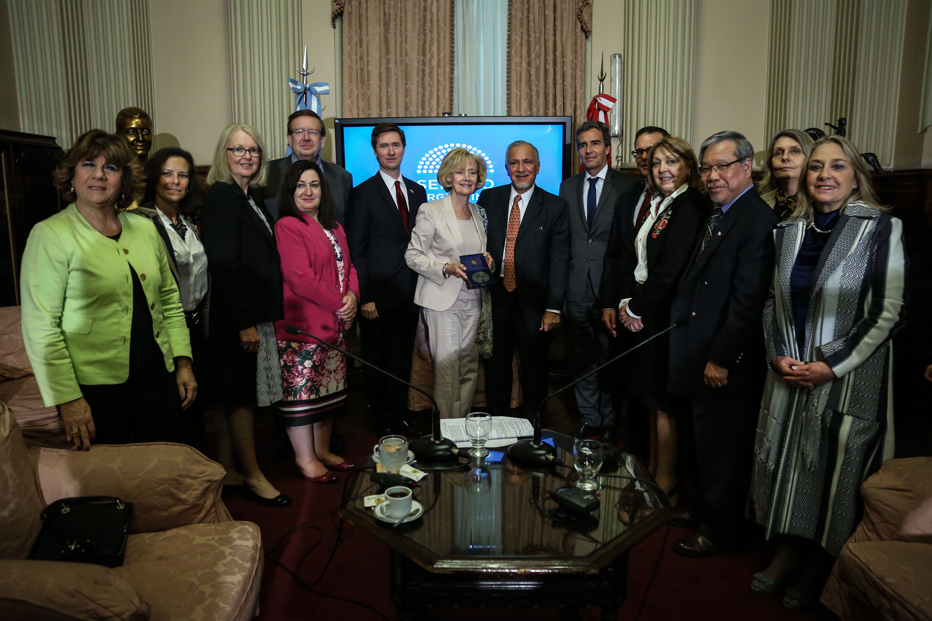 Visita de una delegación de parlamentarios canadienses Visita de una delegación de parlamentarios canadienses