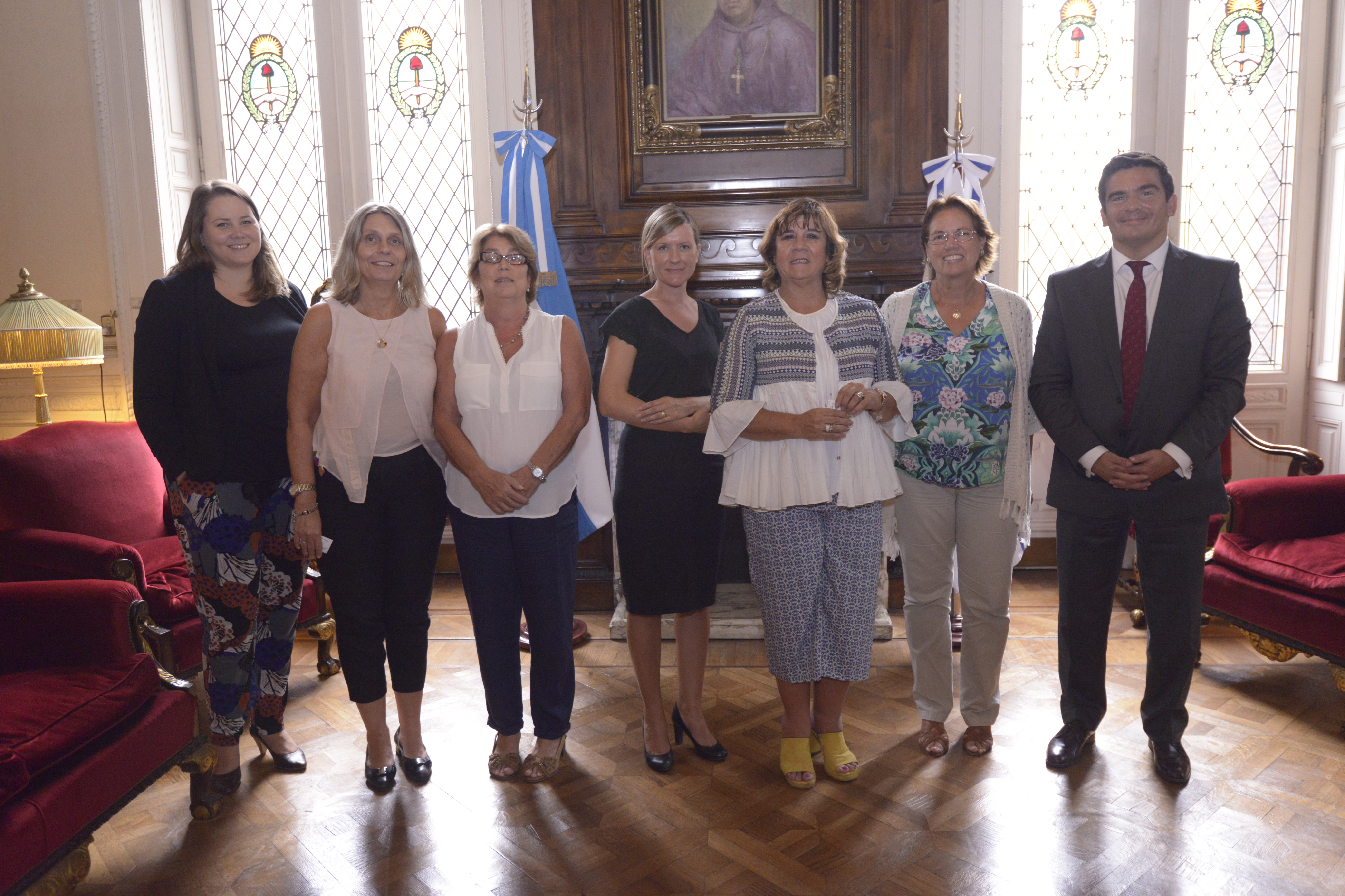 Diputadas Nacionales reciben a la Directora del Programa KiVa, Tina Mäkelä Diputadas Nacionales reciben a la Directora del Programa KiVa, Tina Mäkelä