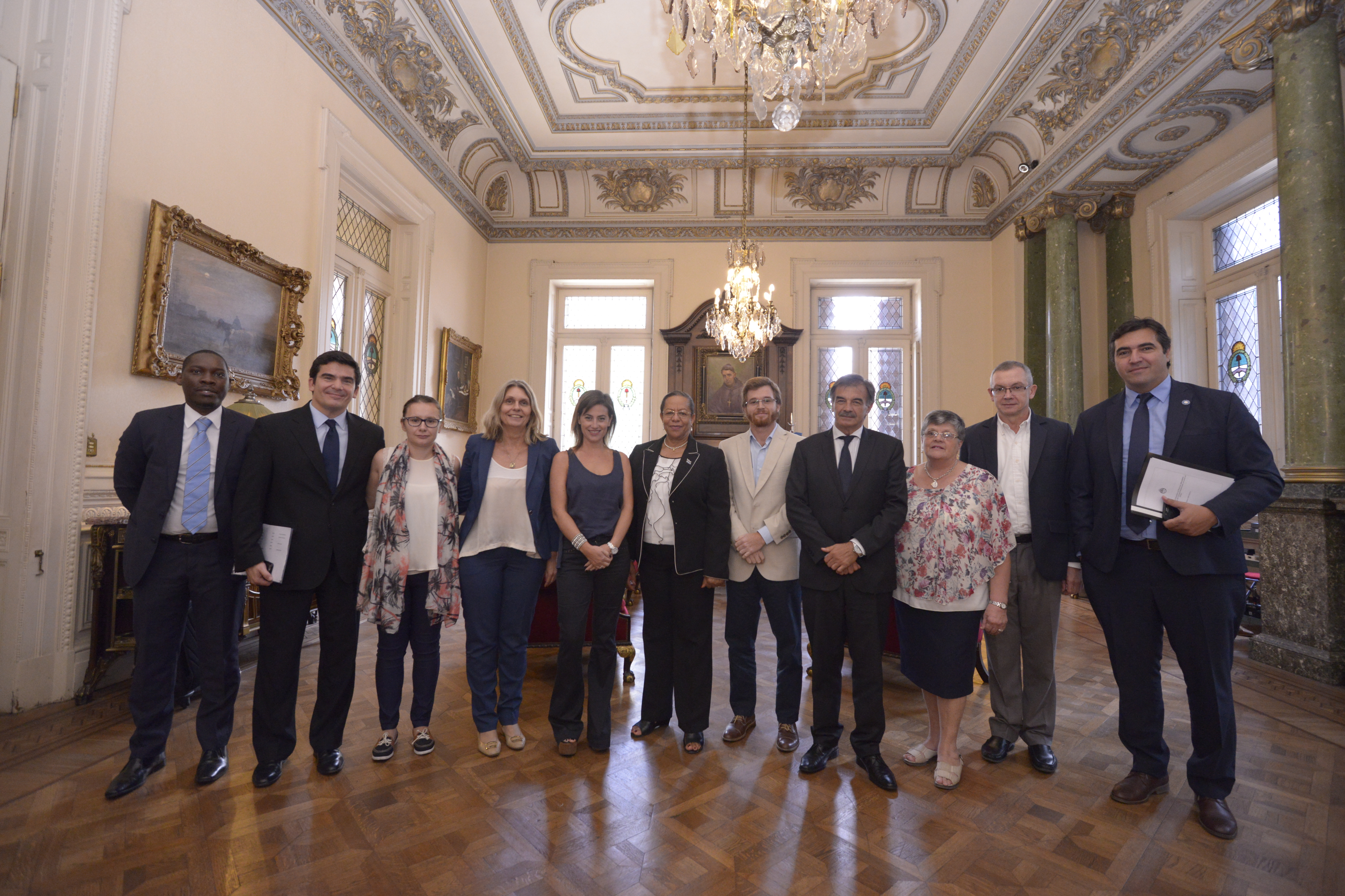 Diputados Nacionales recibieron a la Embajadora de Botswana Diputados Nacionales recibieron a la Embajadora de Botswana