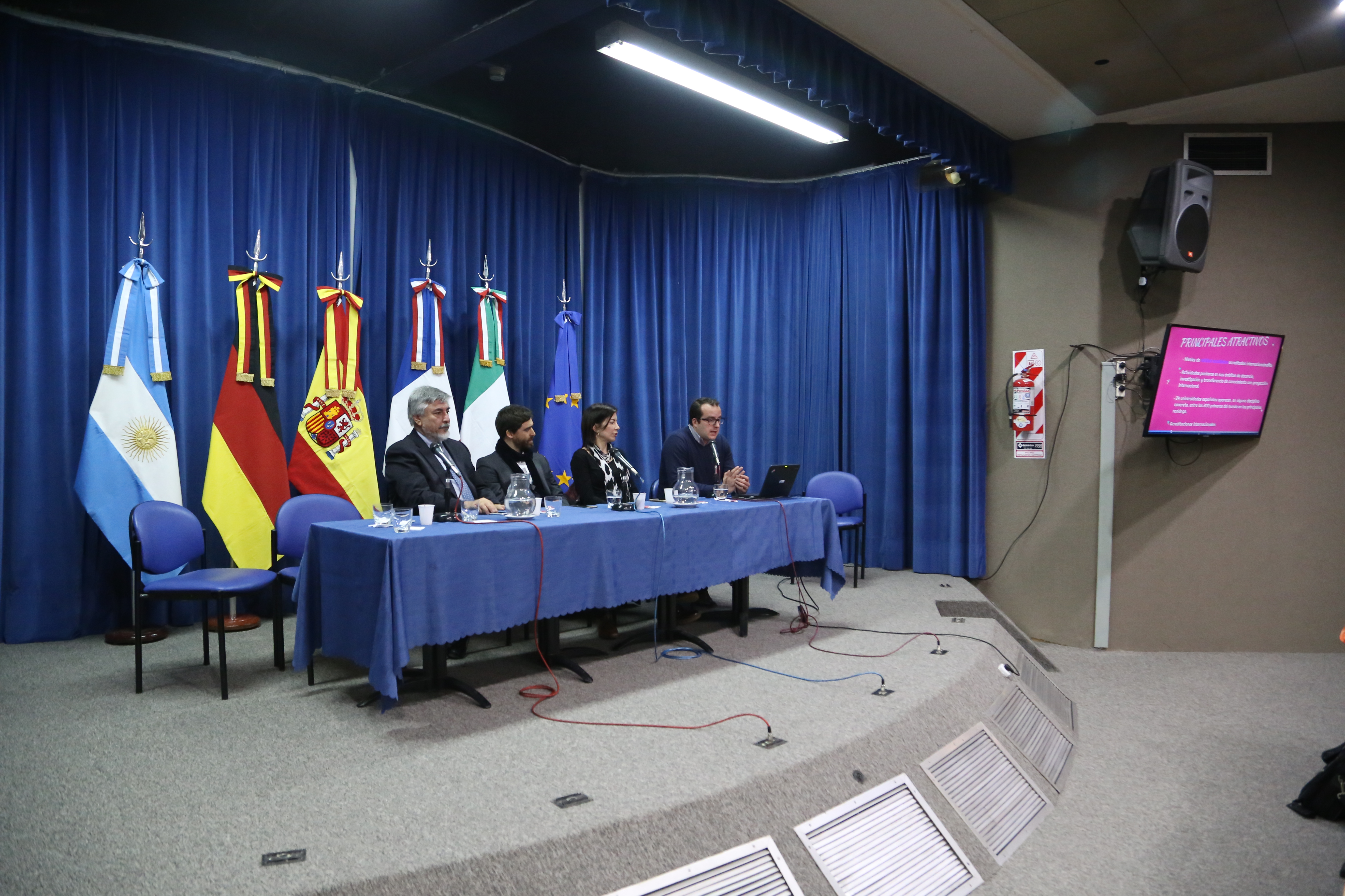 V Jornada de difusión de becas V Jornada de difusión de becas