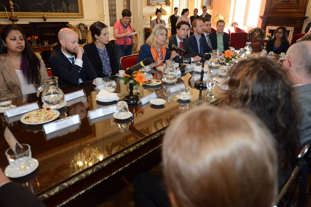 Visita de funcionaria del gobierno alemán Visita de funcionaria del gobierno alemán