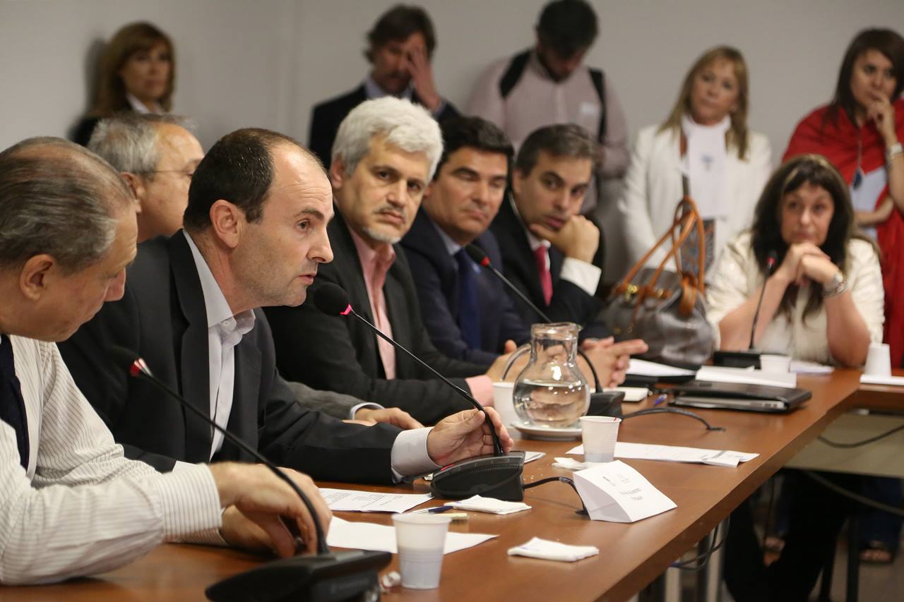 Primer Encuentro Nacional de Investigadores de la Cuestión Malvinas Primer Encuentro Nacional de Investigadores de la Cuestión Malvinas