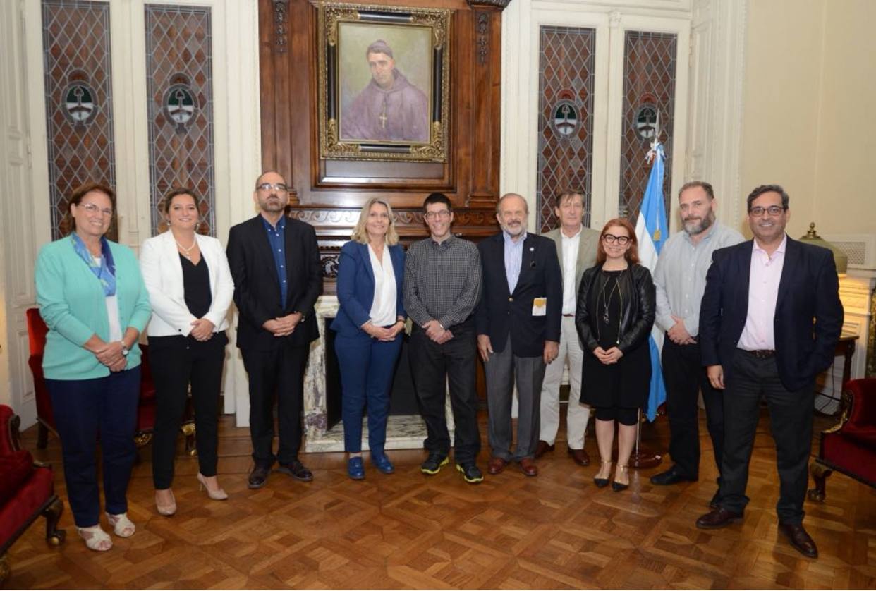 Diputados de Cambiemos recibieron a un preso político argentino en Venezuela Diputados de Cambiemos recibieron a un preso político argentino en Venezuela
