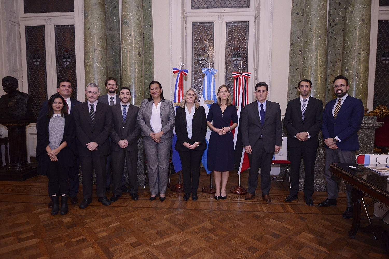 La Pte. de la Comisión de Rel. Exteriores recibió a una delegación parlamentaria caribeña