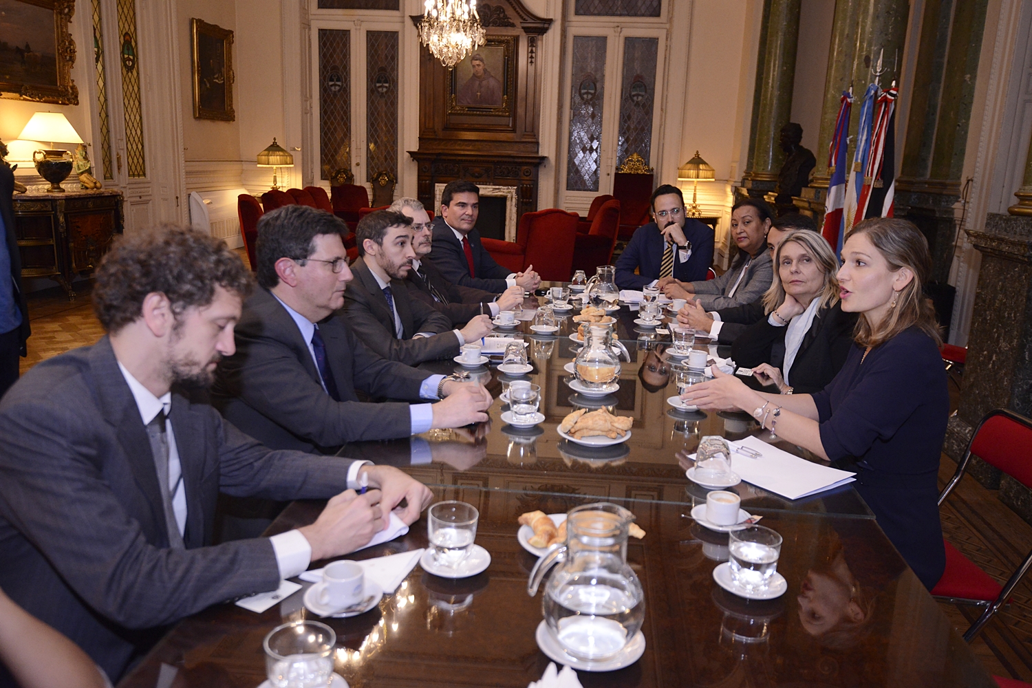 La Pte. de la Comisión de Rel. Exteriores recibió a una delegación parlamentaria caribeña