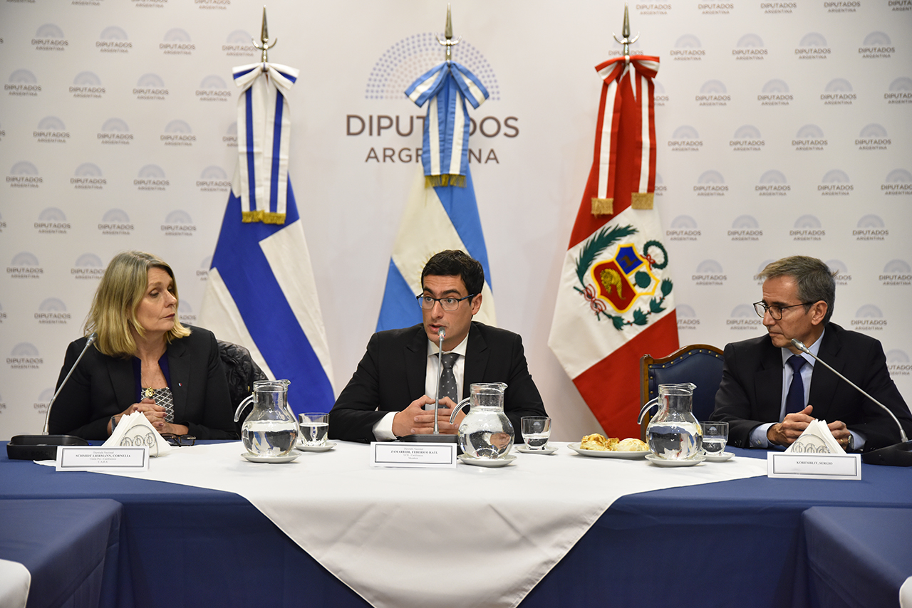 Diputados analizaron el modelo educativo finés y el desarrollo de un proyecto educativo en Mendoza Diputados analizaron el modelo educativo finés y el desarrollo de un proyecto educativo en Mendoza
