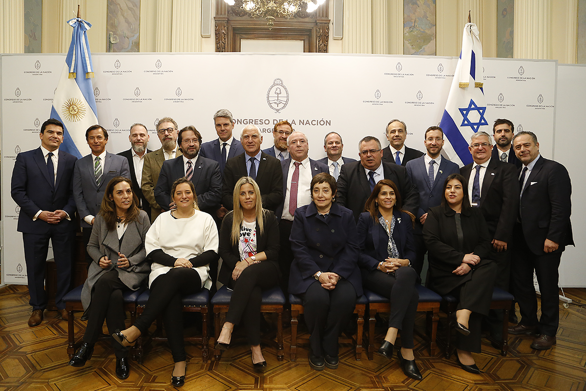 Diputados y Senadores Nacionales recibieron una delegación israelí en el H. Congreso de la Nación Diputados y Senadores Nacionales recibieron una delegación israelí en el H. Congreso de la Nación