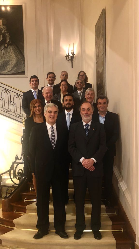 Diputados Nacionales tuvieron un almuerzo de trabajo con el Embajador de España en nuestro país Diputados Nacionales tuvieron un almuerzo de trabajo con el Embajador de España en nuestro país