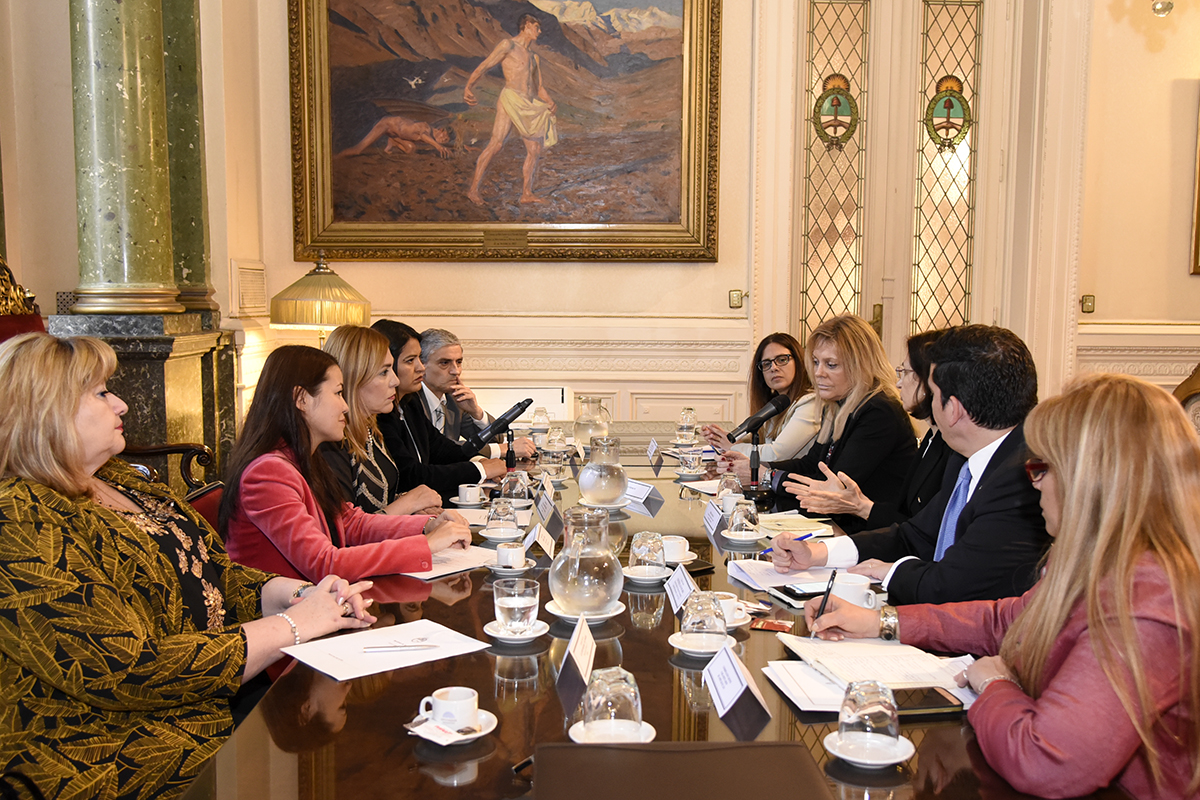 La Embajadora de Turquía visitó la H. Cámara de Diputados de la Nación La Embajadora de Turquía visitó la H. Cámara de Diputados de la Nación