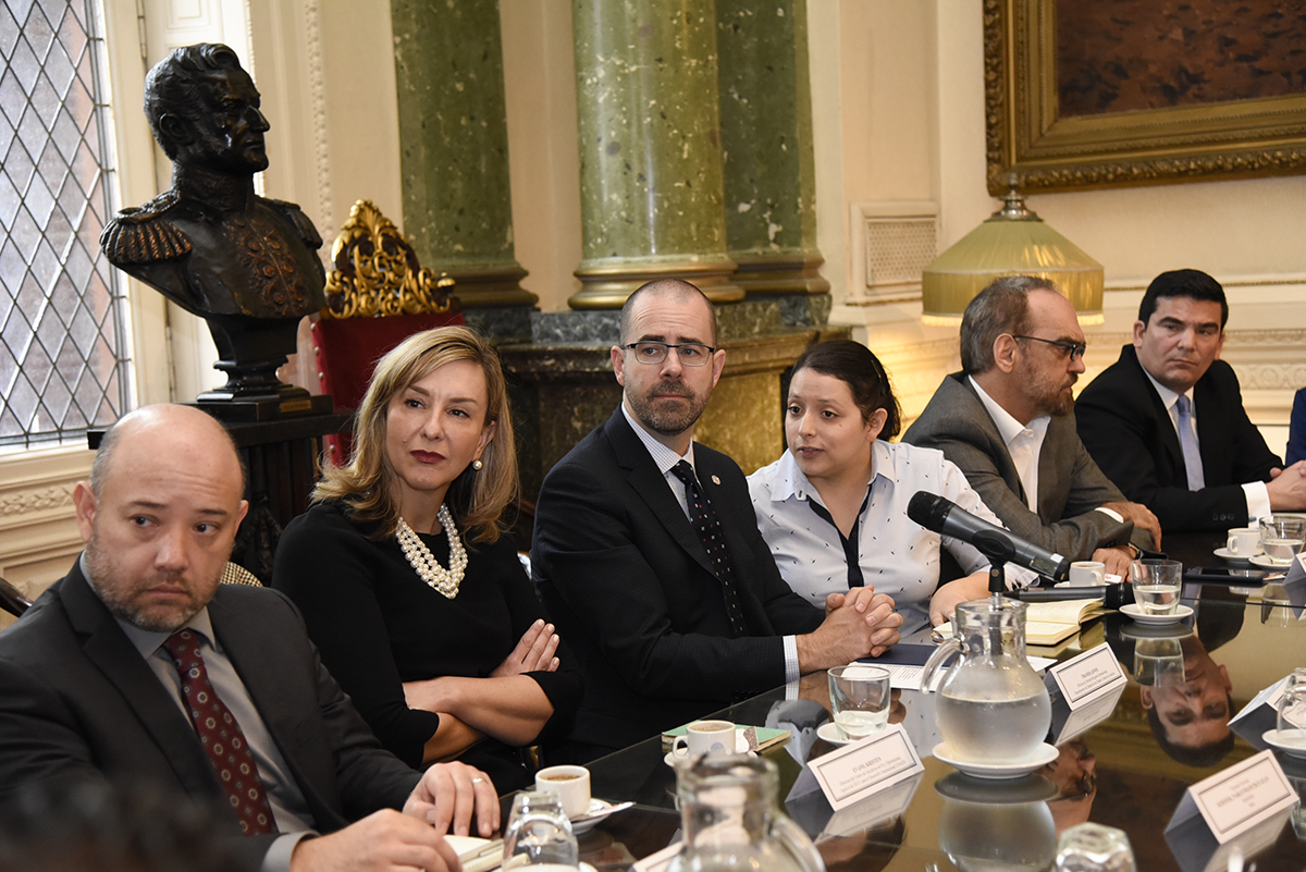 Expertos norteamericanos en libertad religiosa visitaron la H. Cámara de Diputados Expertos norteamericanos en libertad religiosa visitaron la H. Cámara de Diputados