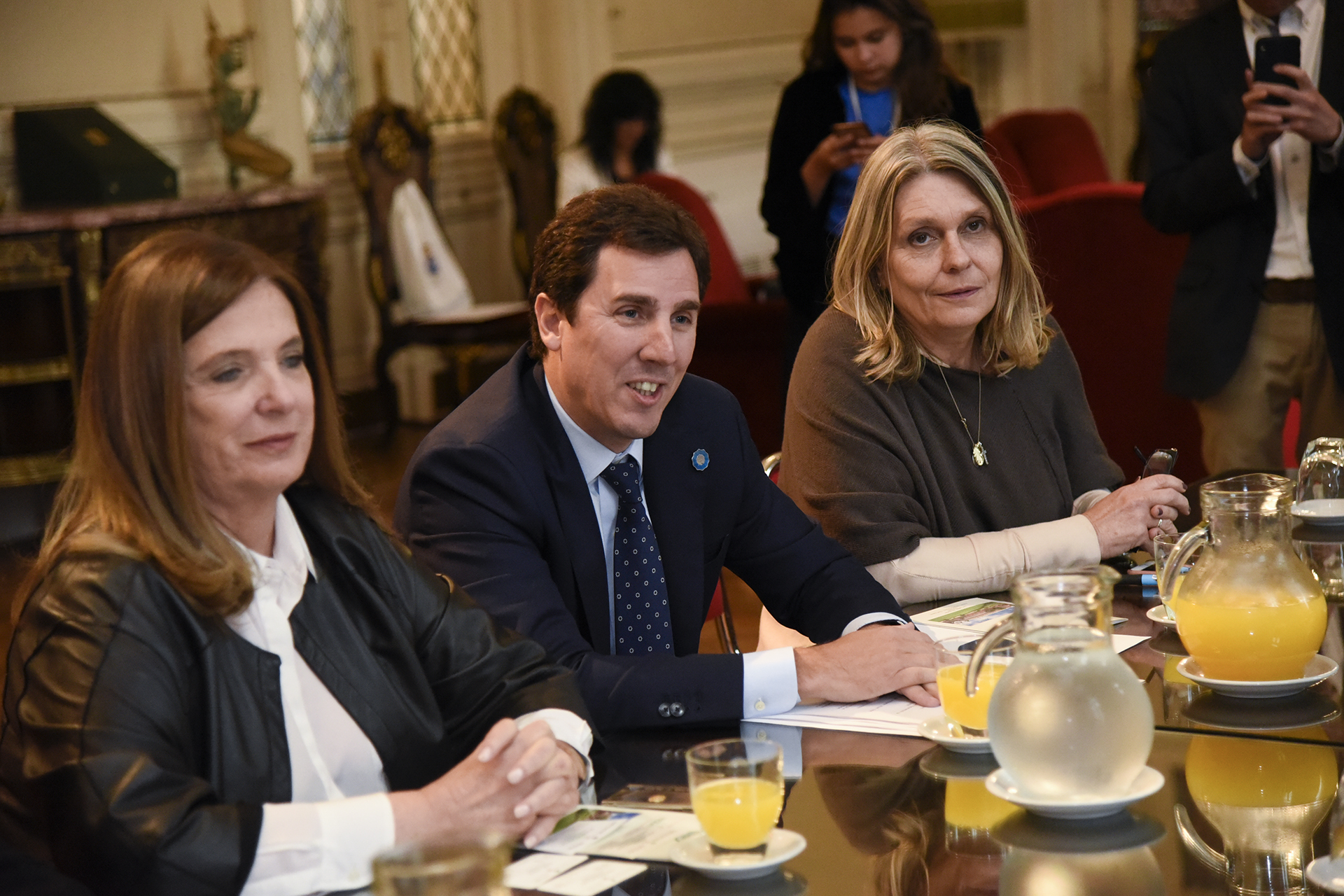 Legisladores árabes se reunieron con sus pares argentinos Legisladores árabes se reunieron con sus pares argentinos