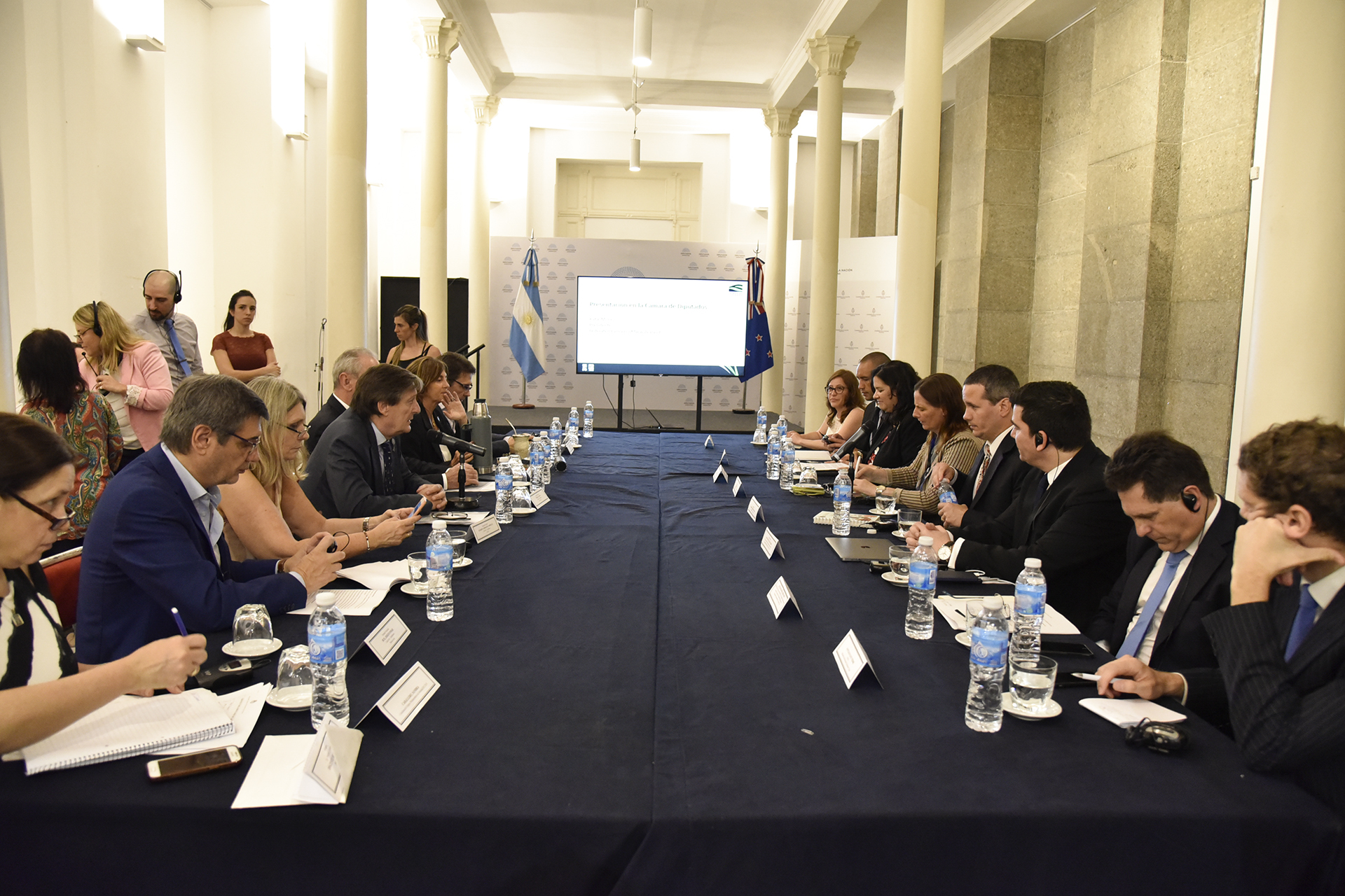 Argentina y Nueva Zelanda afianzan sus vínculos bilaterales Argentina y Nueva Zelanda afianzan sus vínculos bilaterales