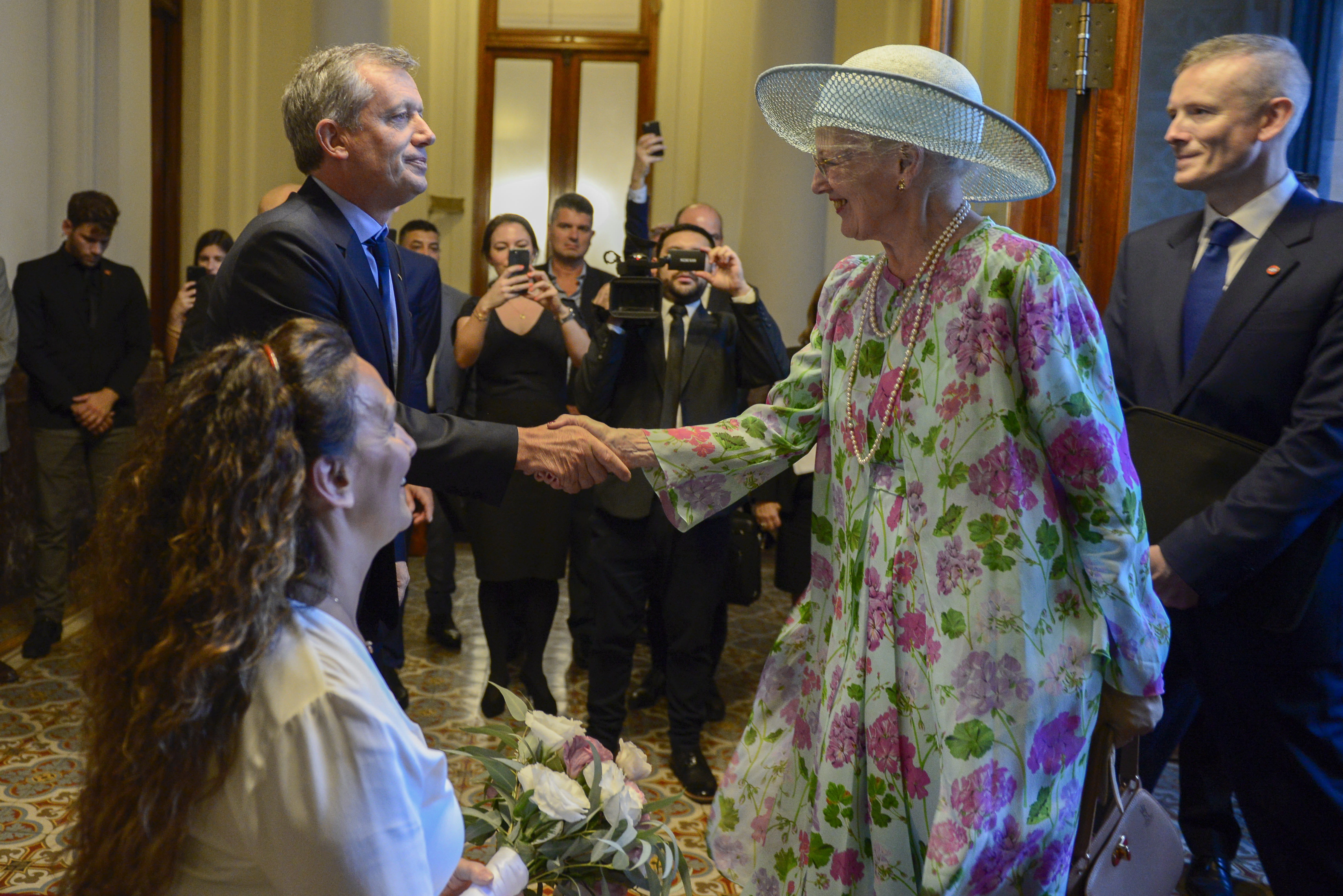 El Congreso recibió con honores a la Reina Margarita II de Dinamarca El Congreso recibió con honores a la Reina Margarita II de Dinamarca