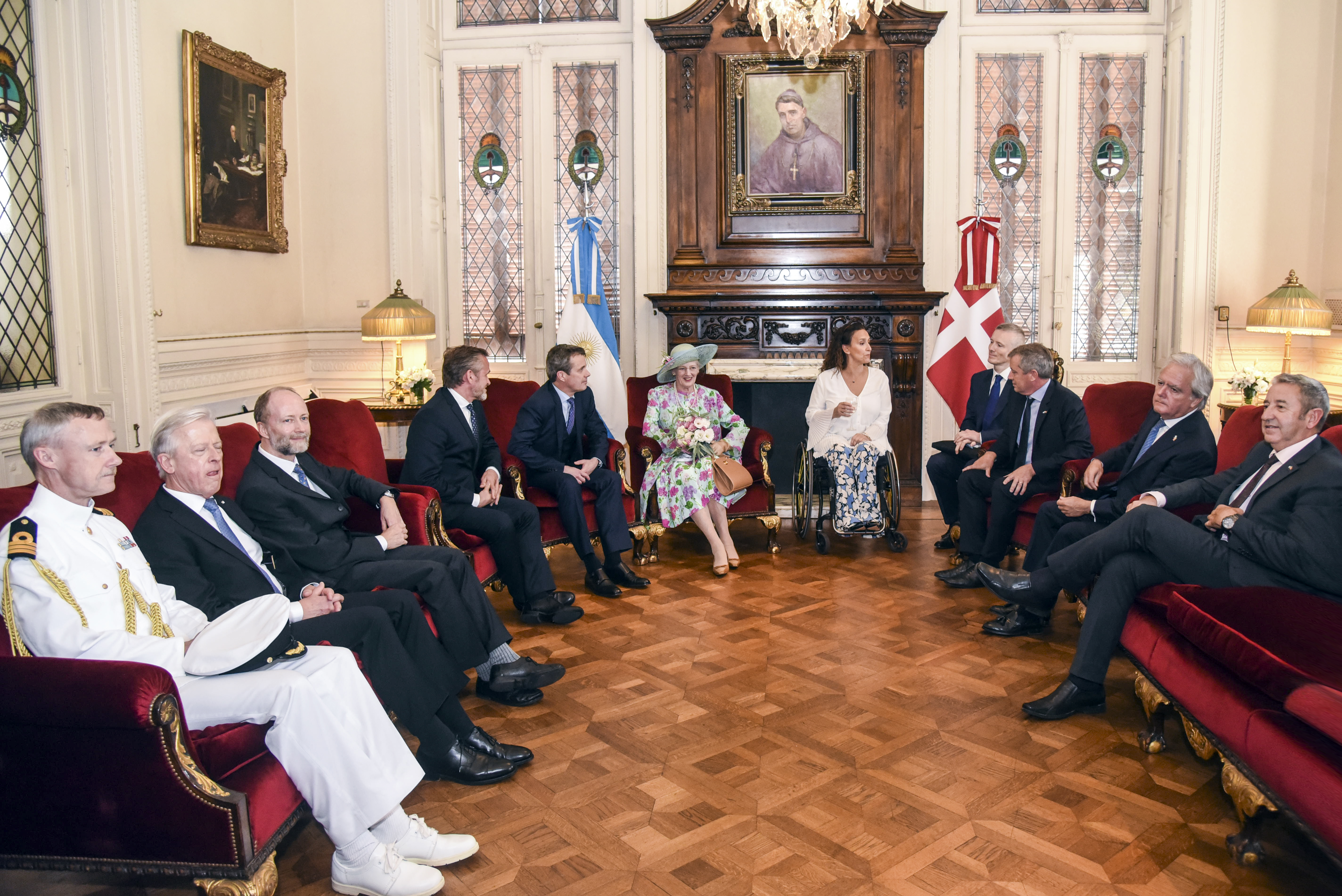 El Congreso recibió con honores a la Reina Margarita II de Dinamarca El Congreso recibió con honores a la Reina Margarita II de Dinamarca