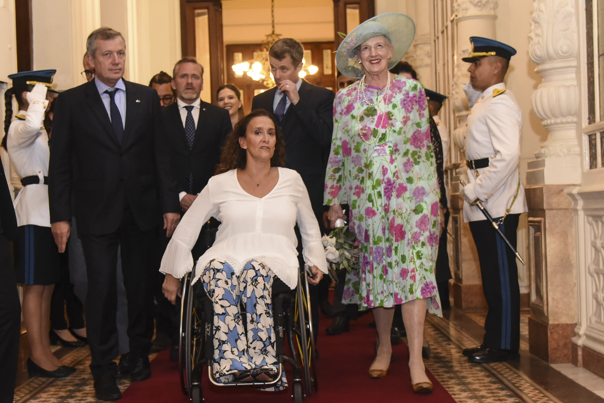 El Congreso recibió con honores a la Reina Margarita II de Dinamarca El Congreso recibió con honores a la Reina Margarita II de Dinamarca