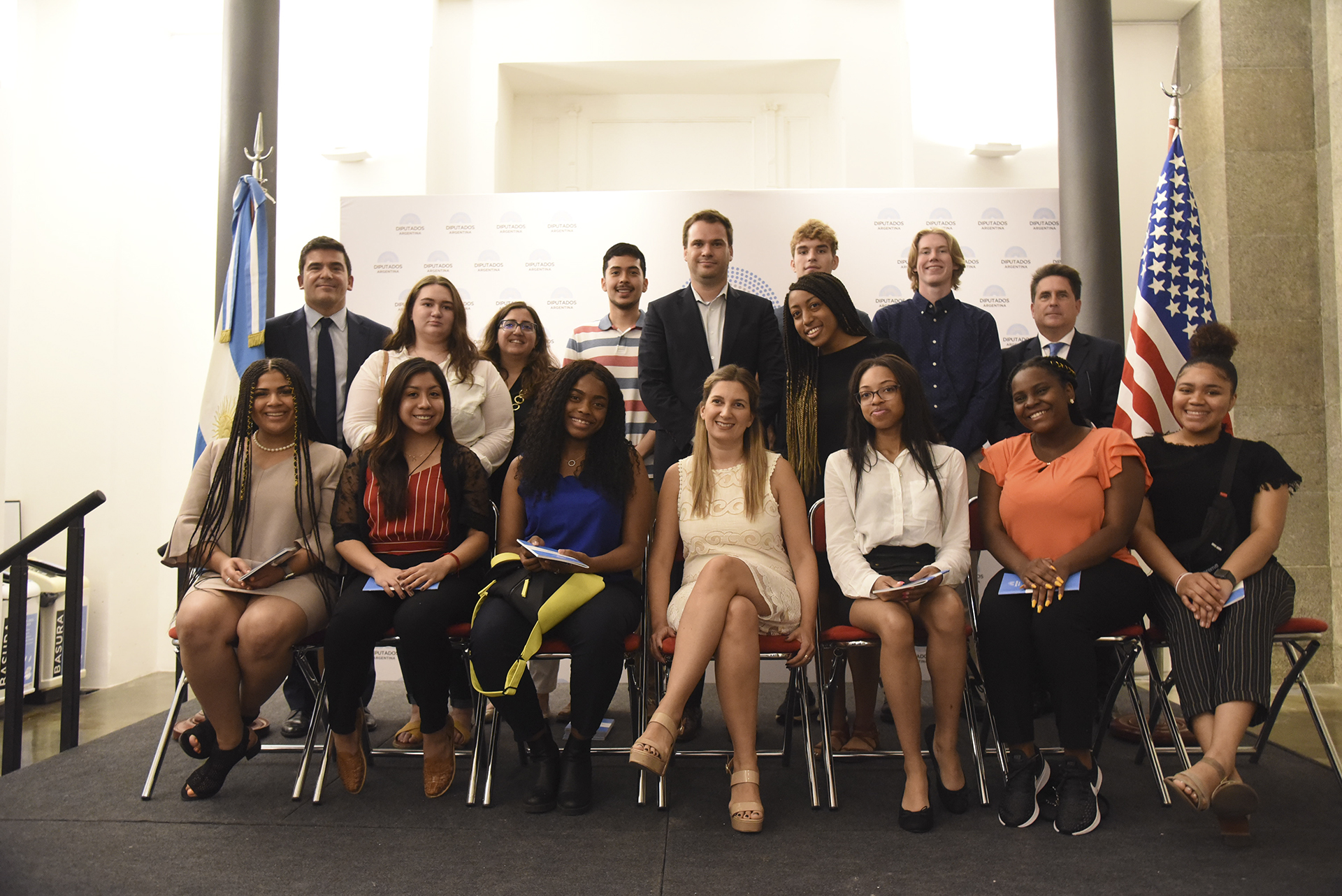 Universitarios de Estados Unidos visitaron la HCDN Universitarios de Estados Unidos visitaron la HCDN