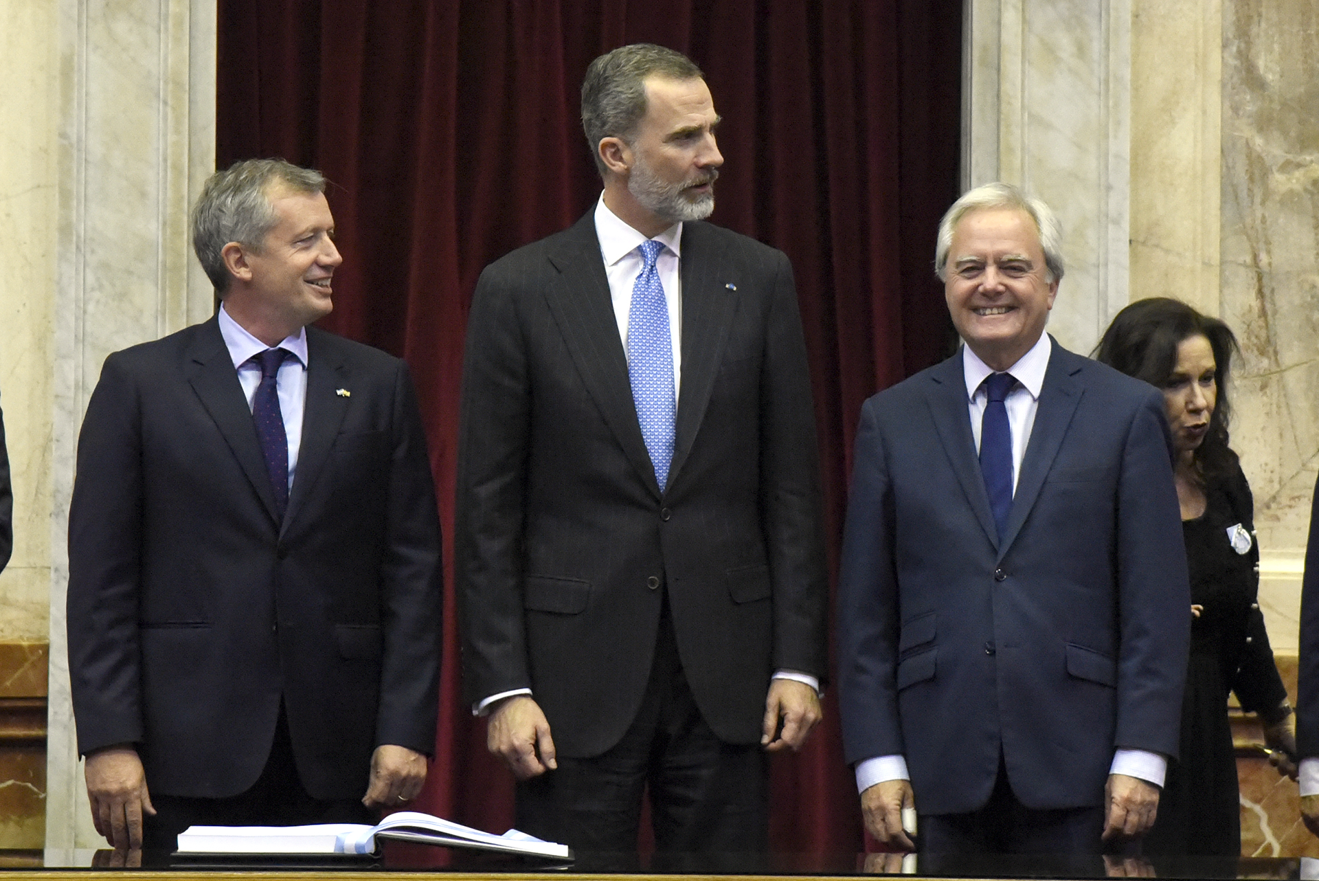 El Congreso recibió con honores al Rey de España, quien se reunió con Diputados y Senadores