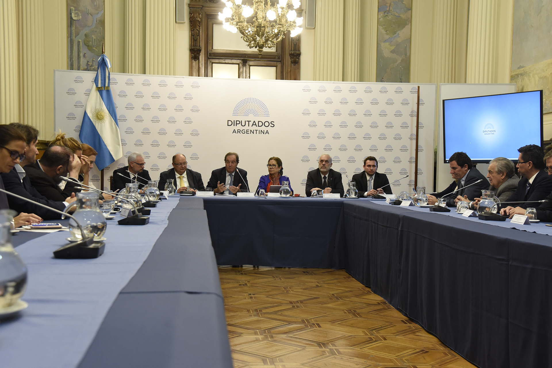 OCDE presentó en Diputados un estudio sobre políticas regulatorias en Argentina OCDE presentó en Diputados un estudio sobre políticas regulatorias en Argentina