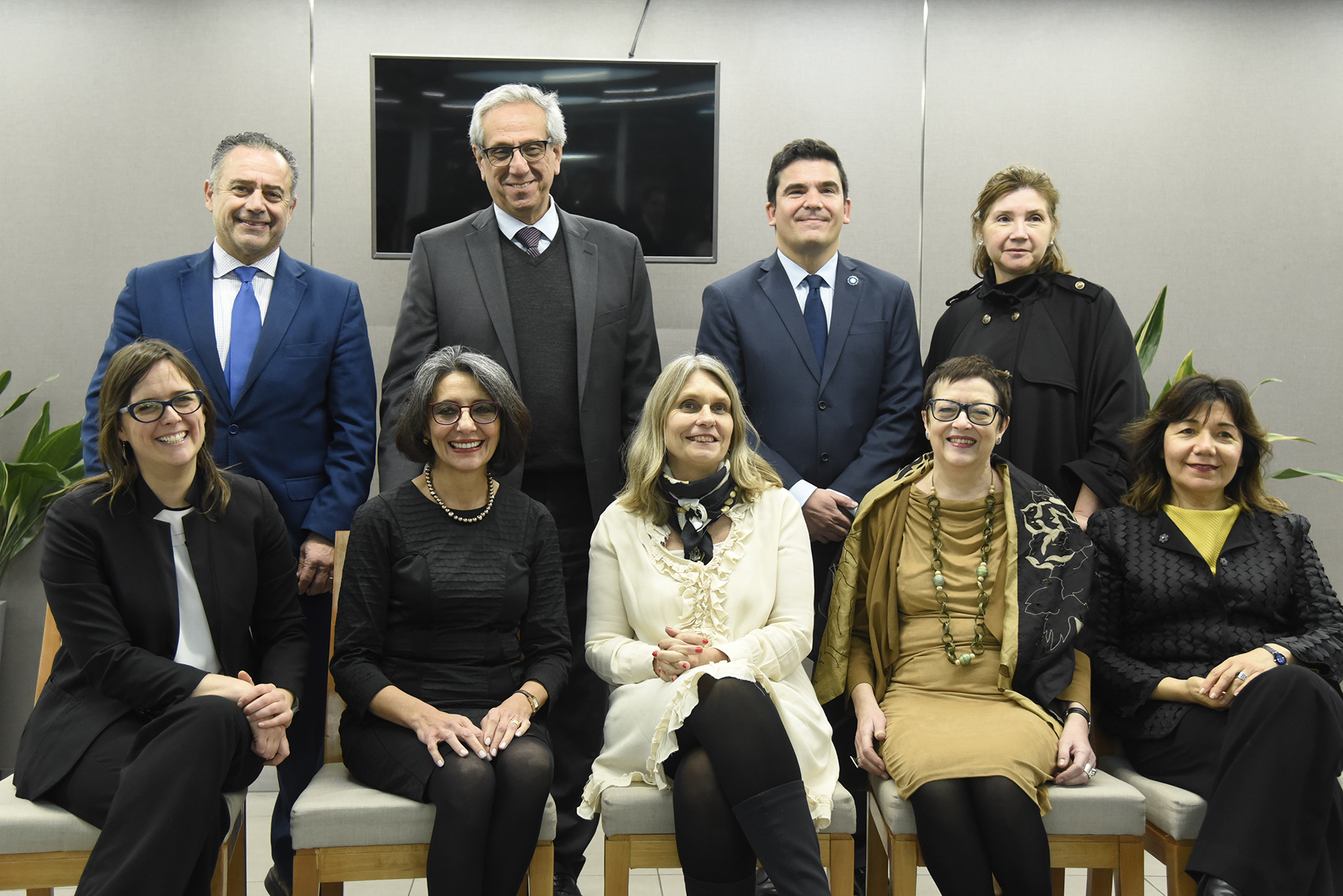 Diputados despiden a la Embajadora de la República de Costa Rica en el país Diputados despiden a la Embajadora de la República de Costa Rica en el país