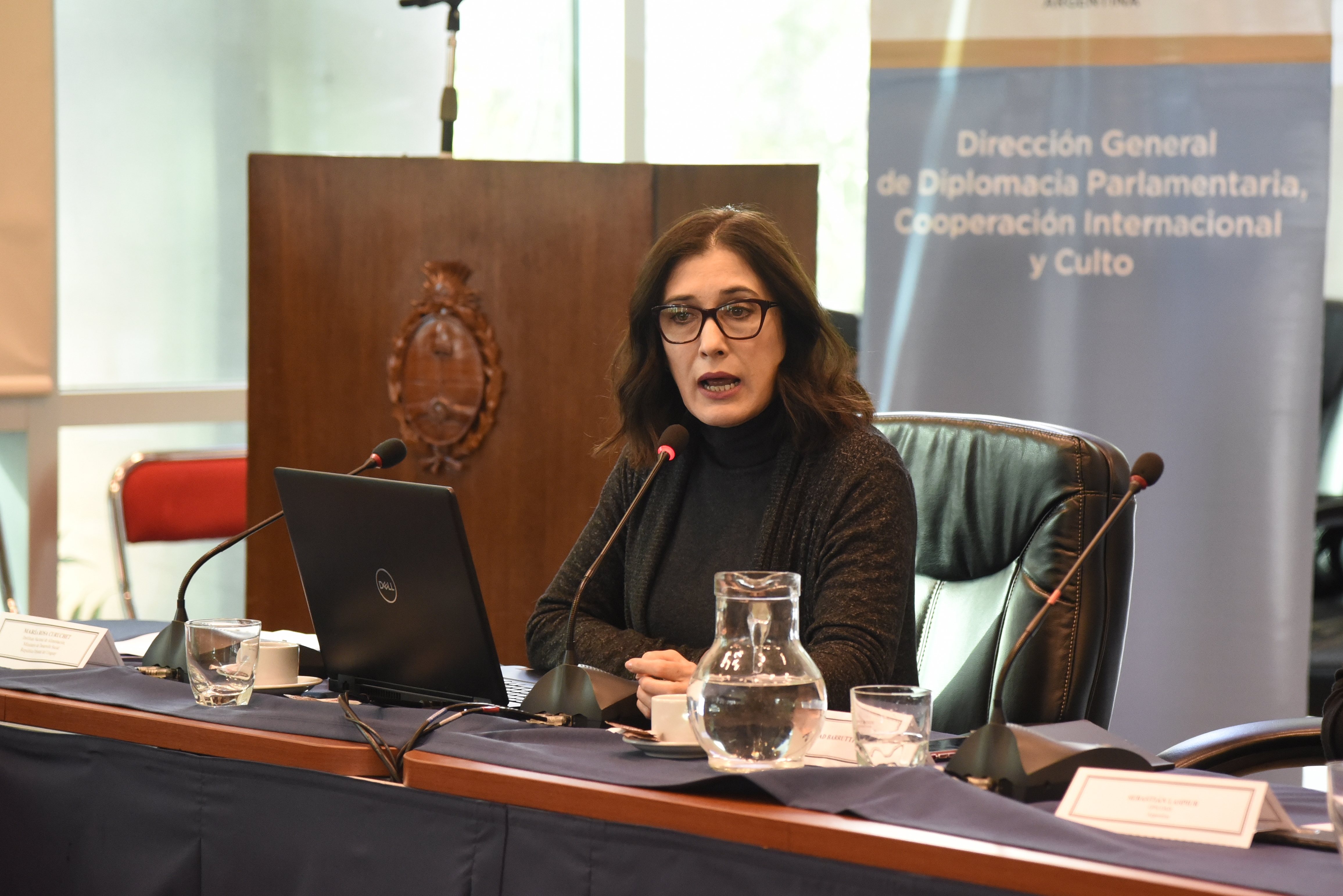 Aportes para una legislación que contribuya a la lucha contra el sobrepeso y la obesidad Aportes para una legislación que contribuya a la lucha contra el sobrepeso y la obesidad