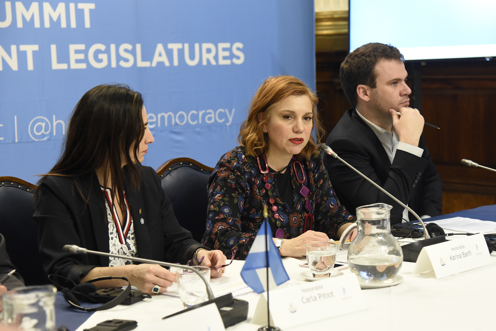Legisladores americanos debaten sobre ética, lucha anticorrupción y transparencia en la H. Cámara de Diputados Legisladores americanos debaten sobre ética, lucha anticorrupción y transparencia en la H. Cámara de Diputados
