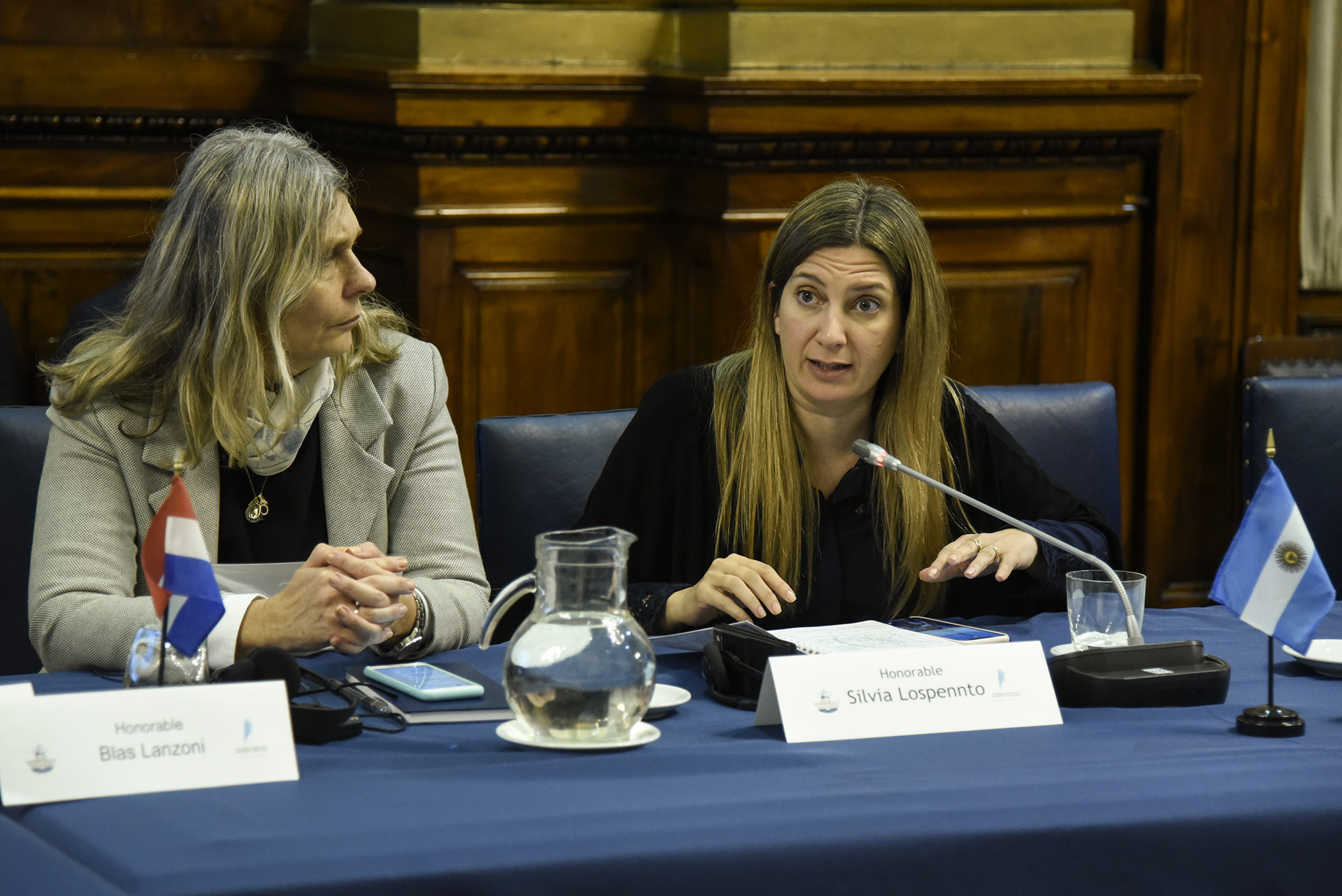 Legisladores americanos debaten sobre ética, lucha anticorrupción y transparencia en la H. Cámara de Diputados Legisladores americanos debaten sobre ética, lucha anticorrupción y transparencia en la H. Cámara de Diputados