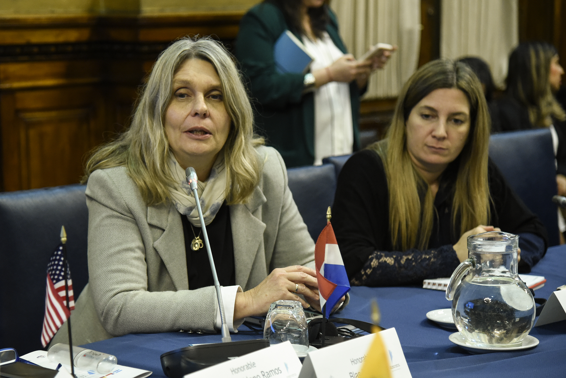 Legisladores americanos debaten sobre ética, lucha anticorrupción y transparencia en la H. Cámara de Diputados Legisladores americanos debaten sobre ética, lucha anticorrupción y transparencia en la H. Cámara de Diputados