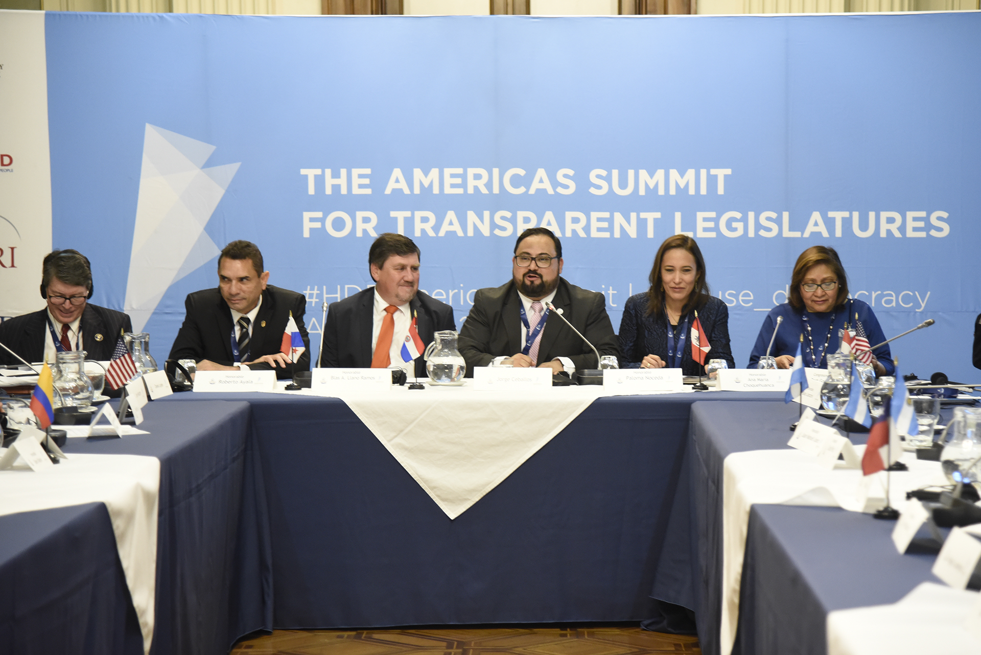 Legisladores americanos debaten sobre ética, lucha anticorrupción y transparencia en la H. Cámara de Diputados Legisladores americanos debaten sobre ética, lucha anticorrupción y transparencia en la H. Cámara de Diputados