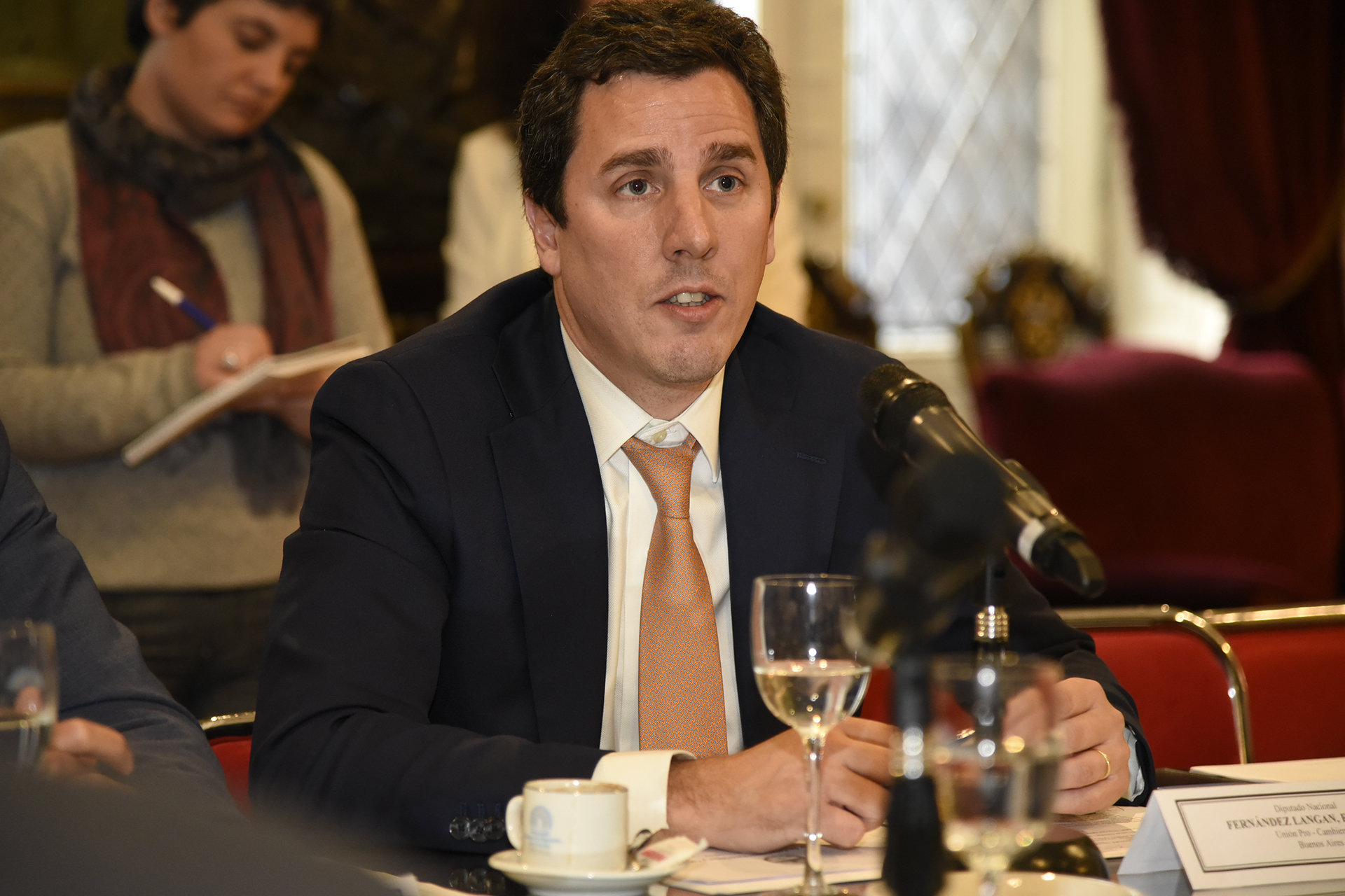 Diputados Nacionales recibieron una delegación de funcionarios del Reino de Bahréin Diputados Nacionales recibieron una delegación de funcionarios del Reino de Bahréin