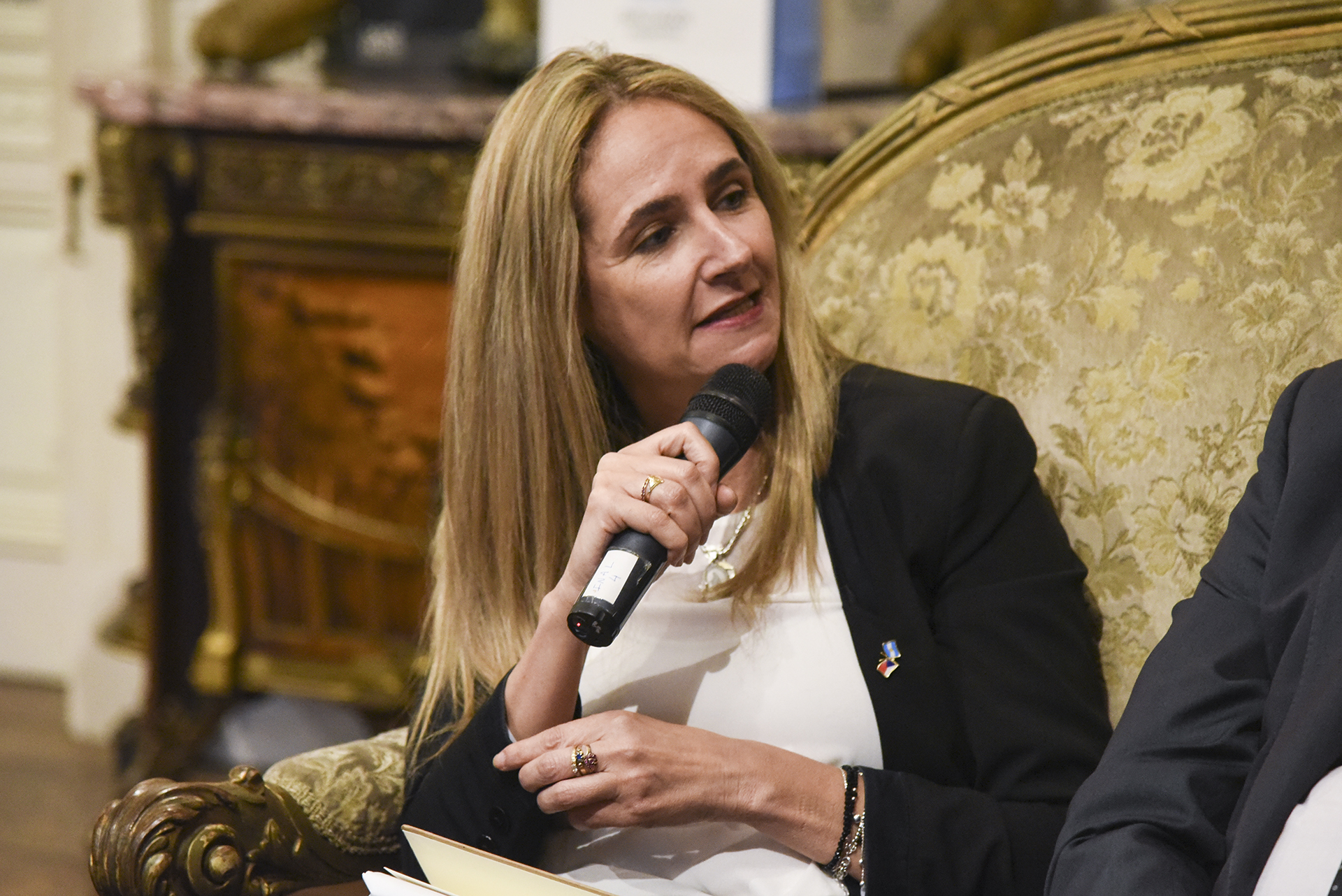 El Embajador checo estuvo en la H. Cámara de Diputados de la Nación El Embajador checo estuvo en la H. Cámara de Diputados de la Nación