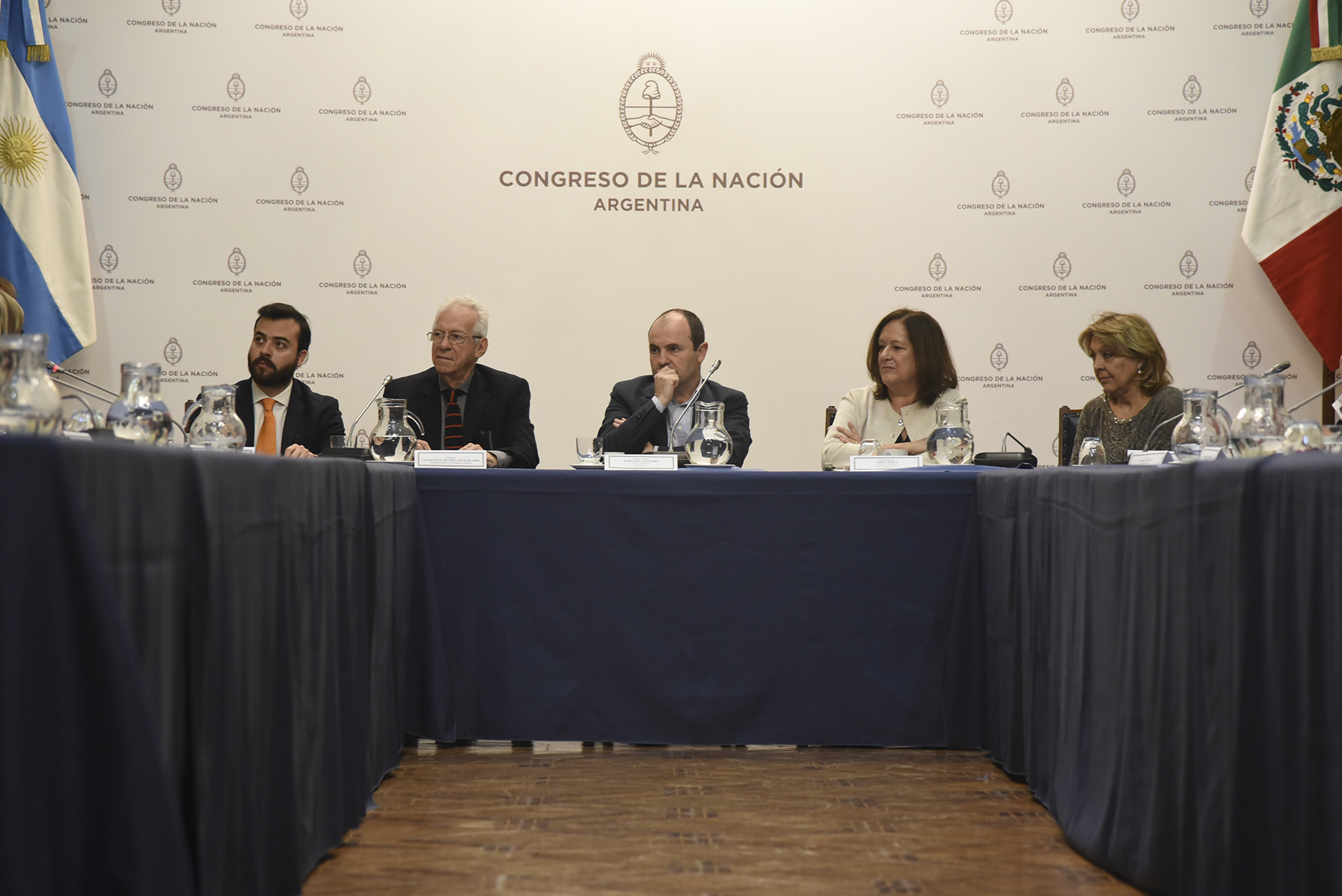 Legisladores le dieron la bienvenida al nuevo Embajador de México en nuestro país Legisladores le dieron la bienvenida al nuevo Embajador de México en nuestro país