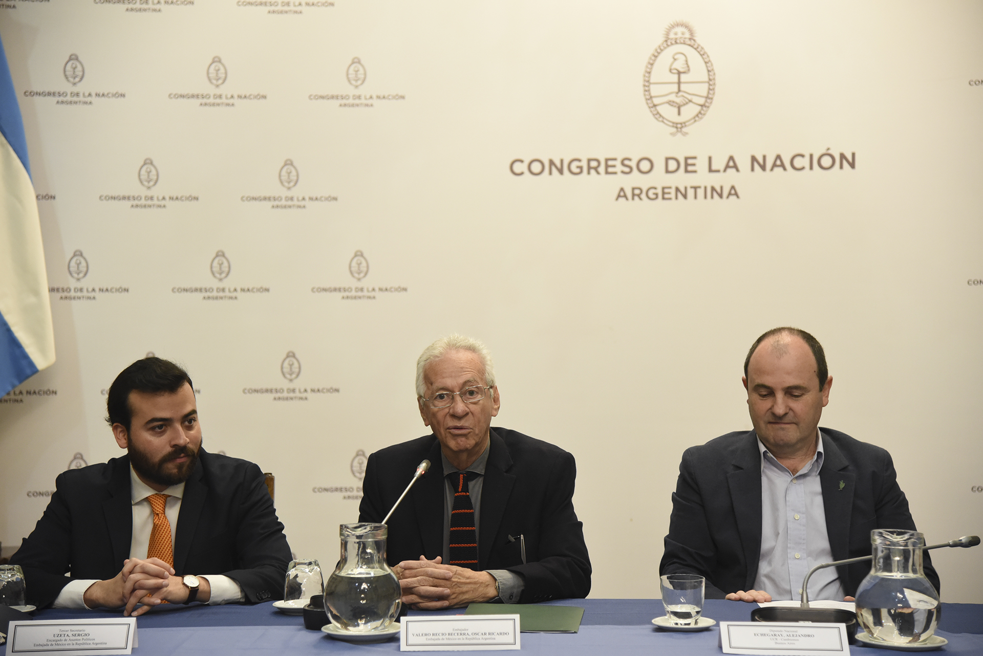 Legisladores le dieron la bienvenida al nuevo Embajador de México en nuestro país Legisladores le dieron la bienvenida al nuevo Embajador de México en nuestro país