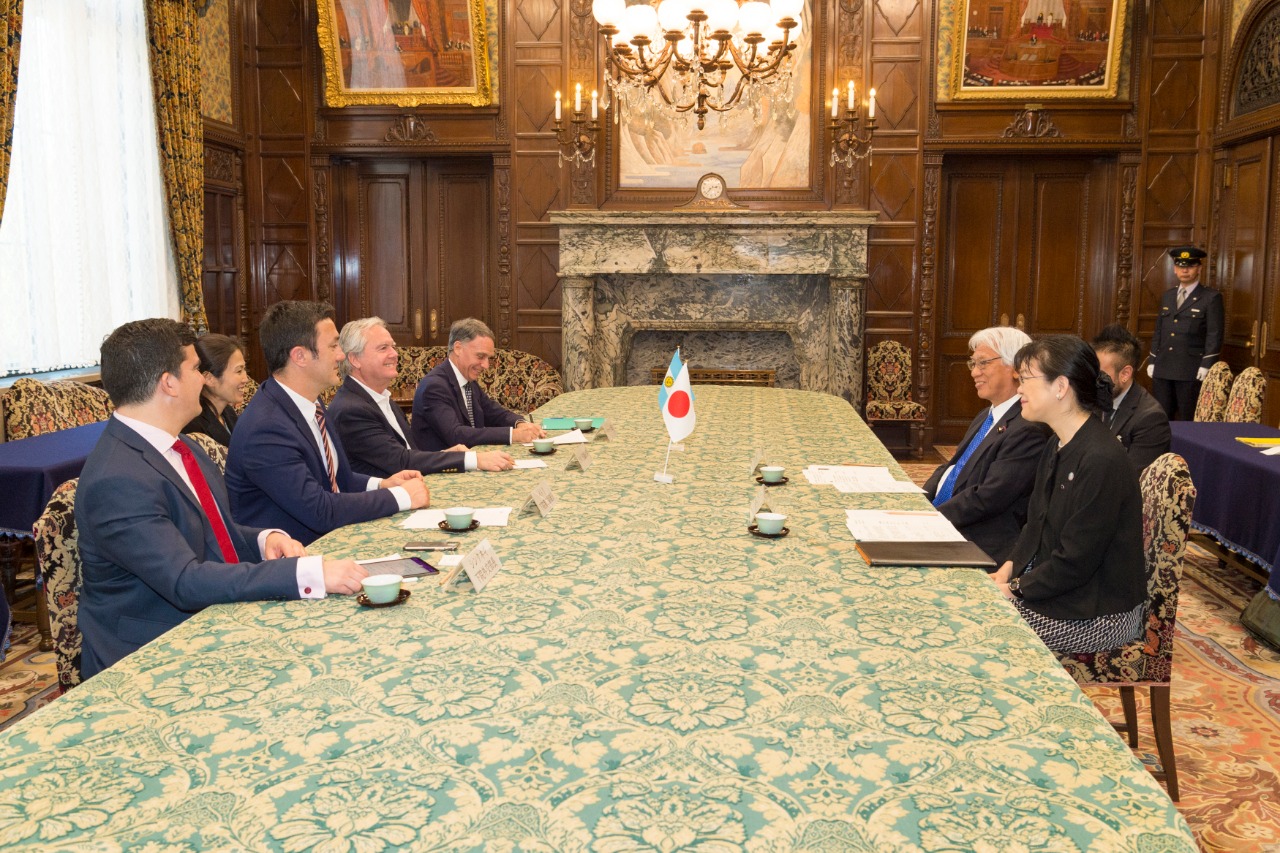 Cumbre en Tokio: Japón y Argentina refuerzan sus relaciones parlamentarias Cumbre en Tokio: Japón y Argentina refuerzan sus relaciones parlamentarias