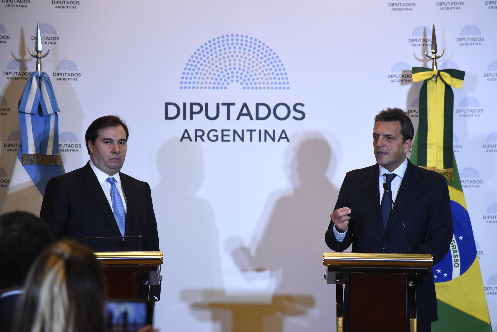 Massa recibió al Presidente de la Cámara de Diputados del Brasil junto a los jefes de bloques Massa recibió al Presidente de la Cámara de Diputados del Brasil junto a los jefes de bloques