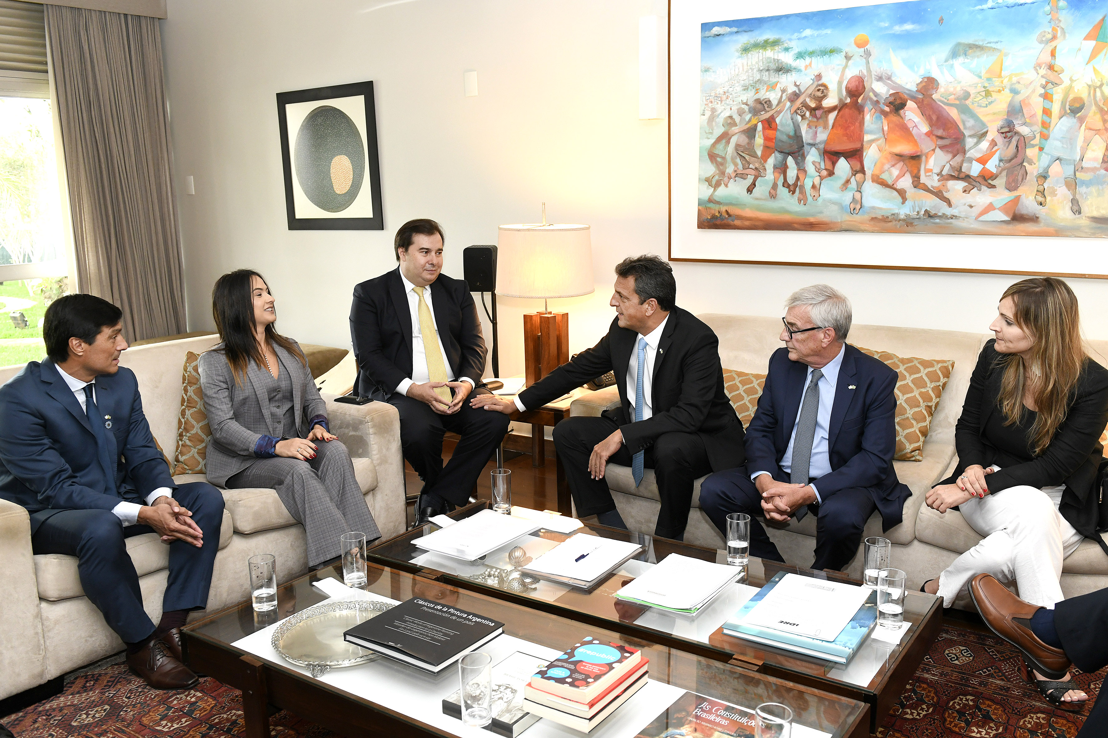 Parlamentarios argentinos se reunieron con Bolsonaro y legisladores brasileños Parlamentarios argentinos se reunieron con Bolsonaro y legisladores brasileños
