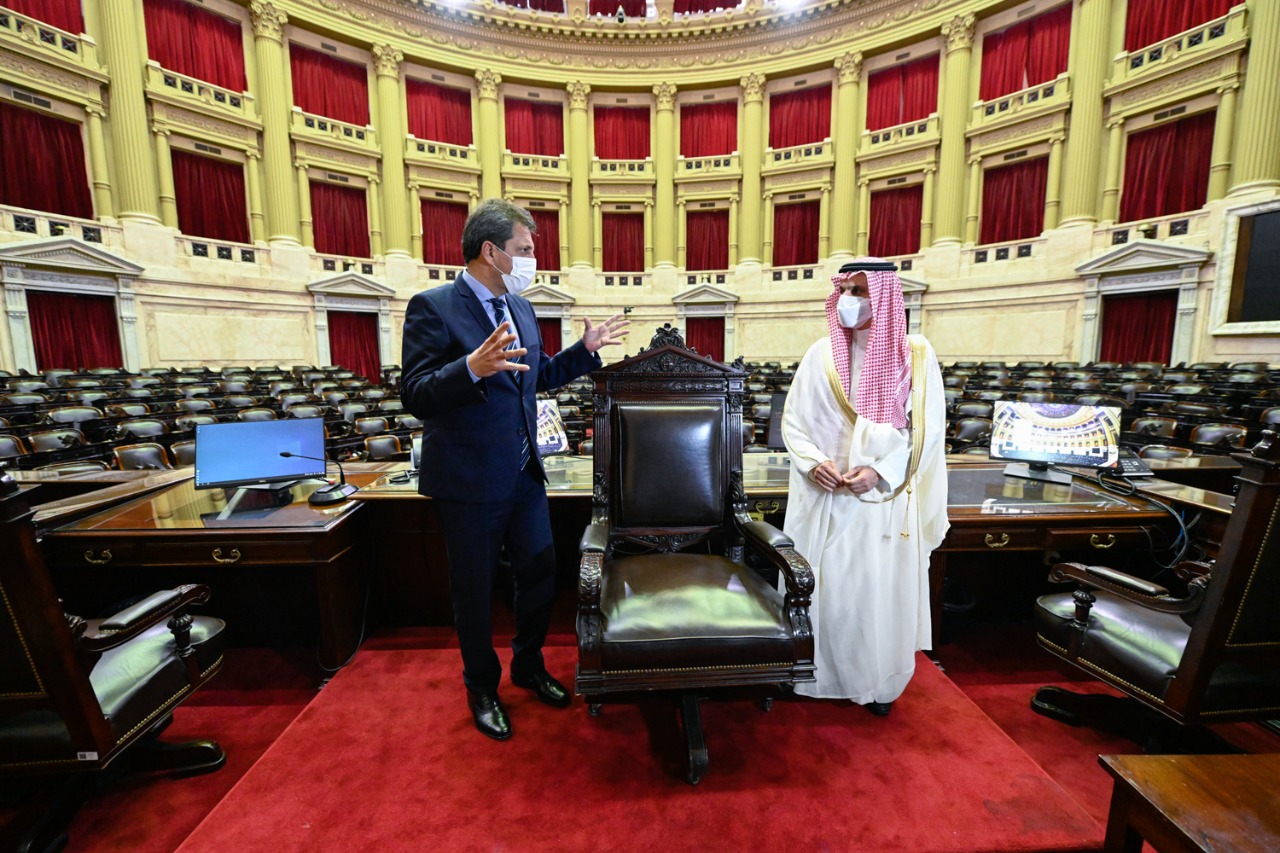 Con eje en las inversiones extranjeras, Massa recibió al Príncipe Faisal Bin Farhan Al Saud de Arabia Saudita Con eje en las inversiones extranjeras, Massa recibió al Príncipe Faisal Bin Farhan Al Saud de Arabia Saudita