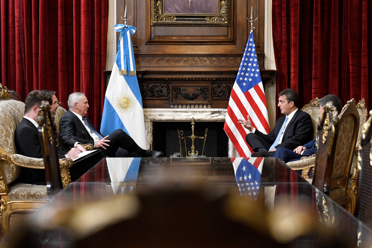 Massa recibió en el Congreso al embajador de los Estados Unidos, Marc Stanley Massa recibió en el Congreso al embajador de los Estados Unidos, Marc Stanley