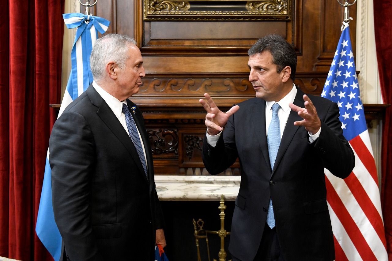 Massa recibió en el Congreso al embajador de los Estados Unidos, Marc Stanley Massa recibió en el Congreso al embajador de los Estados Unidos, Marc Stanley