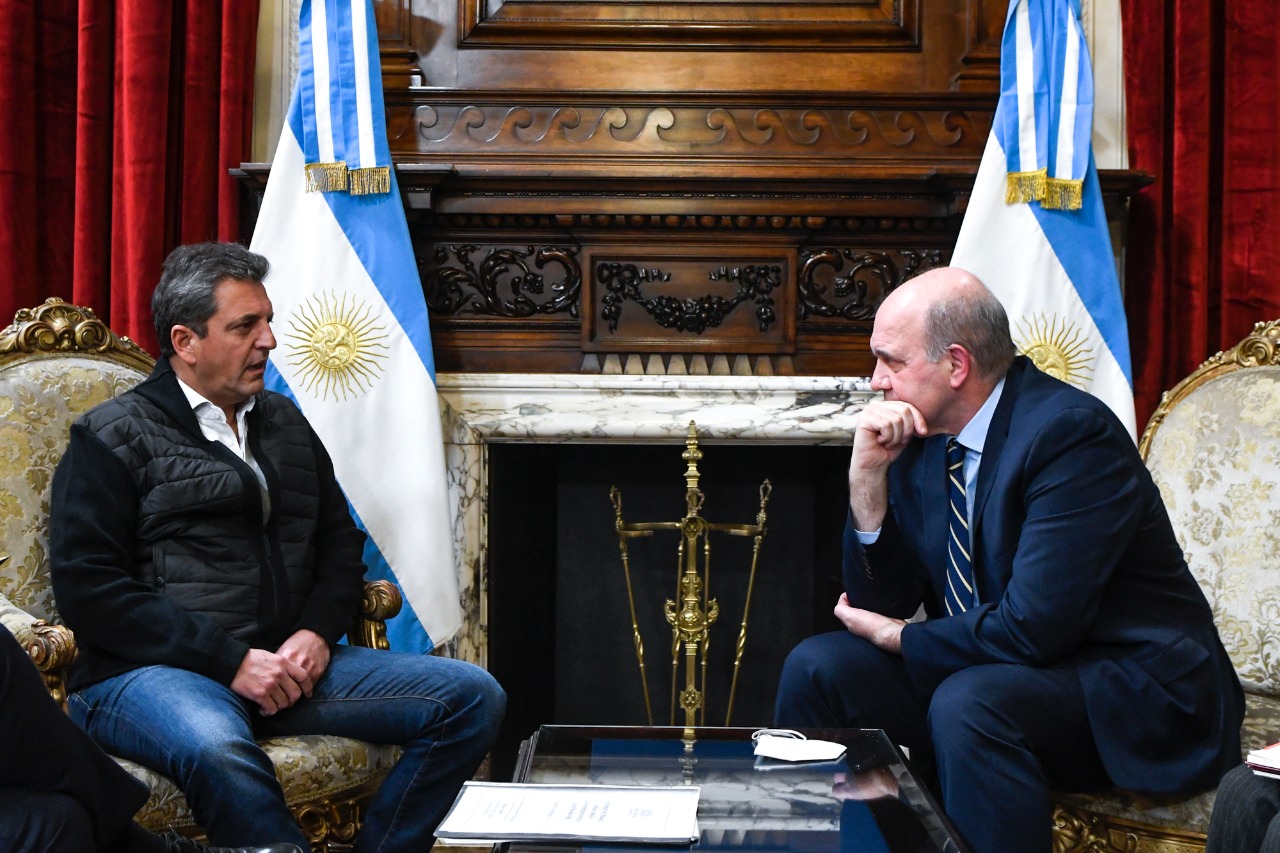 Con eje en inversión y desarrollo tecnológico, Sergio Massa recibió al representante en Argentina del BID Con eje en inversión y desarrollo tecnológico, Sergio Massa recibió al representante en Argentina del BID
