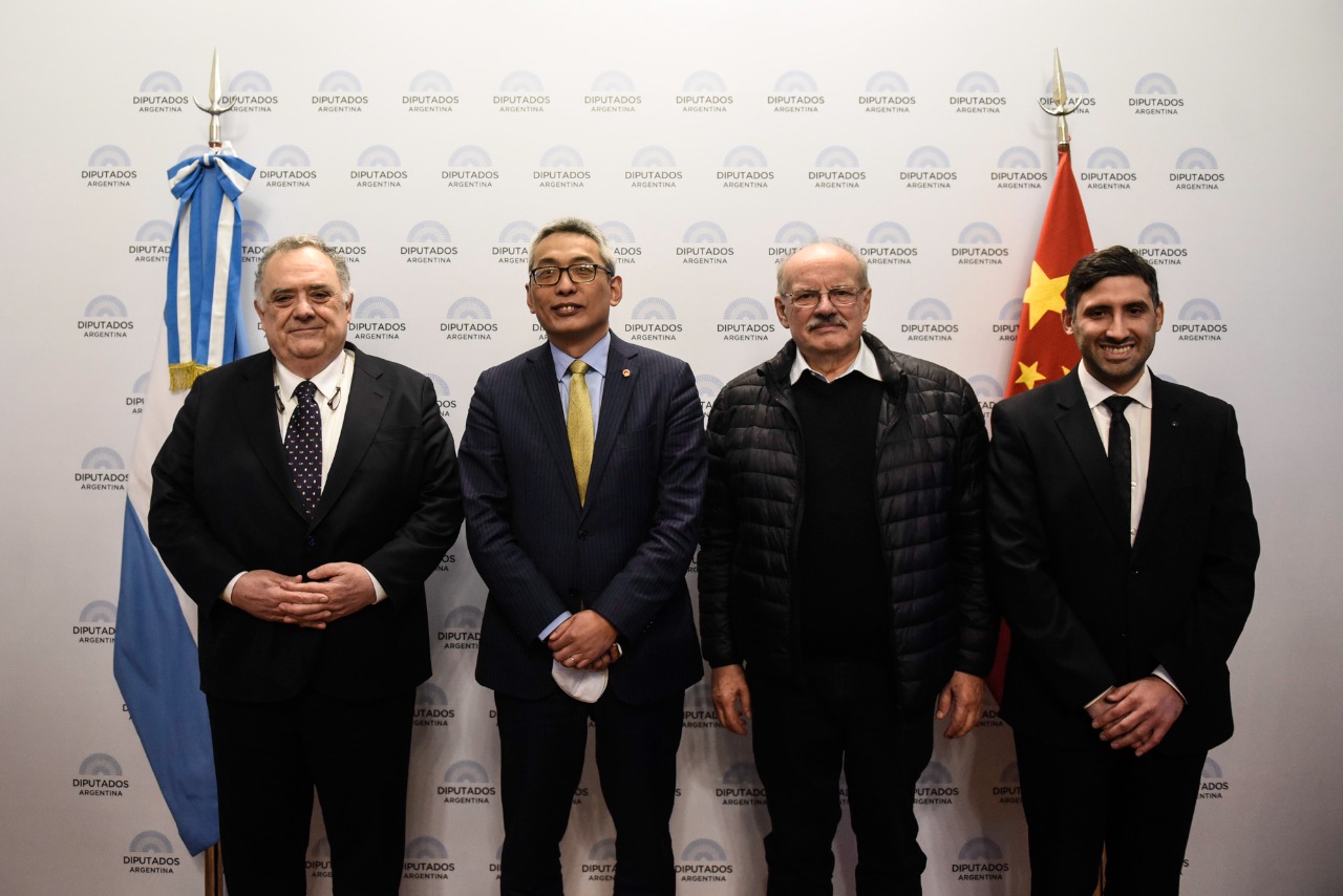 El Director General para América Latina de la Cancillería China visitó el Congreso para fortalecer la cooperación bilateral El Director General para América Latina de la Cancillería China visitó el Congreso para fortalecer la cooperación bilateral