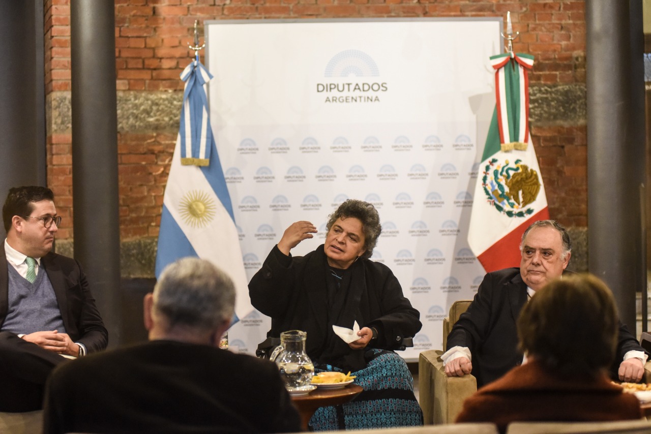 Presidenta de la Comisión de Relaciones Exteriores América Latina y el Caribe del Senado de México visitó la HCDN para impulsar la agenda bilateral Presidenta de la Comisión de Relaciones Exteriores América Latina y el Caribe del Senado de México visitó la HCDN para impulsar la agenda bilateral
