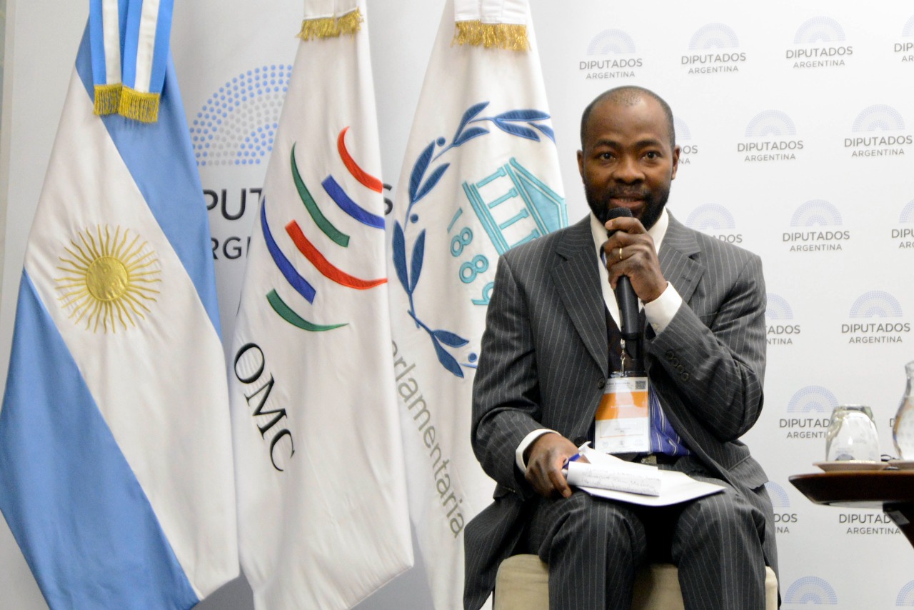 Parlamentarias y parlamentarios de la región debatieron políticas con foco en el comercio multilateral y un entorno sustentable Parlamentarias y parlamentarios de la región debatieron políticas con foco en el comercio multilateral y un entorno sustentable