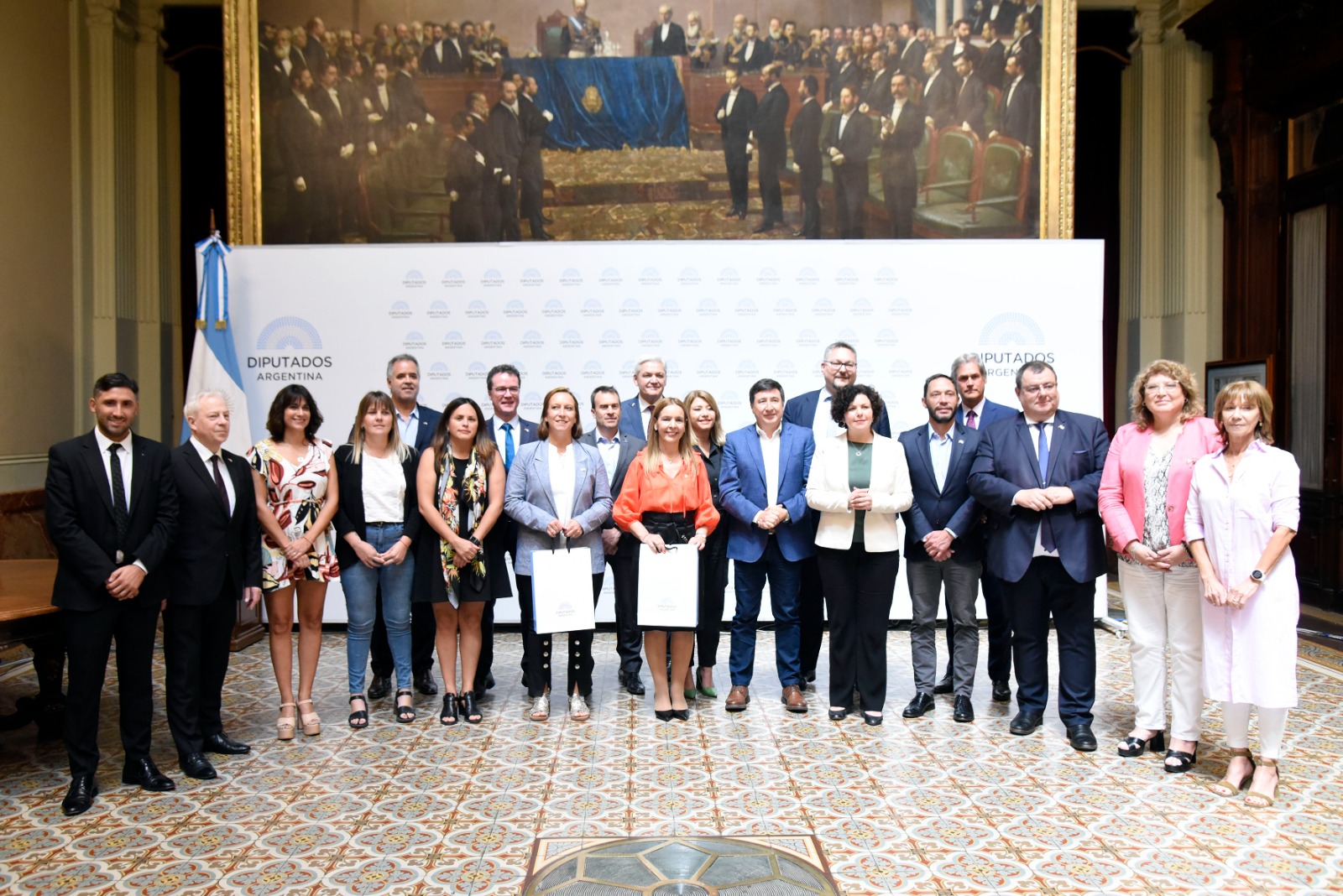Delegación del Bundestag visitó la HCDN para afianzar la cooperación política, parlamentaria y económica Delegación del Bundestag visitó la HCDN para afianzar la cooperación política, parlamentaria y económica