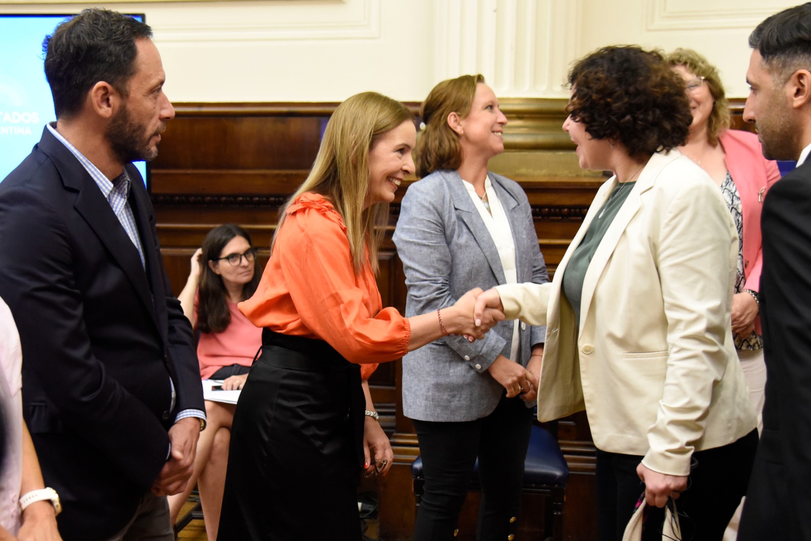 Delegación del Bundestag visitó la HCDN para afianzar la cooperación política, parlamentaria y económica Delegación del Bundestag visitó la HCDN para afianzar la cooperación política, parlamentaria y económica