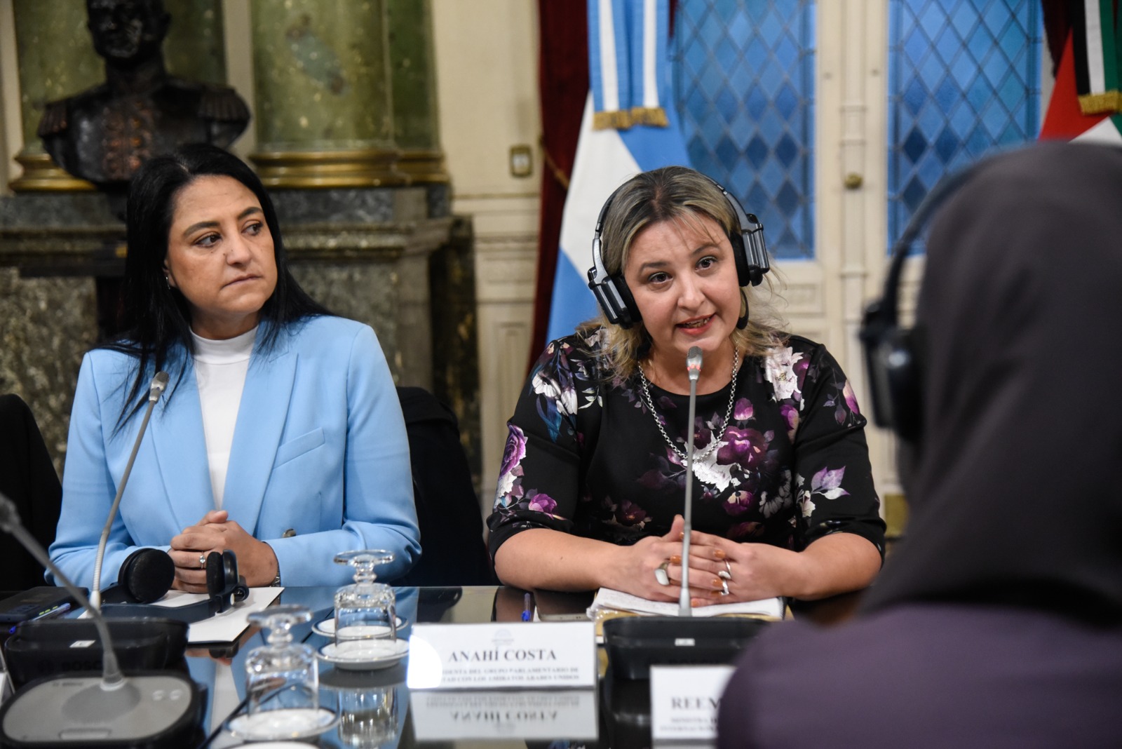 La ministra para la Cooperación Internacional de Emiratos Árabes Unidos visitó Diputados La ministra para la Cooperación Internacional de Emiratos Árabes Unidos visitó Diputados