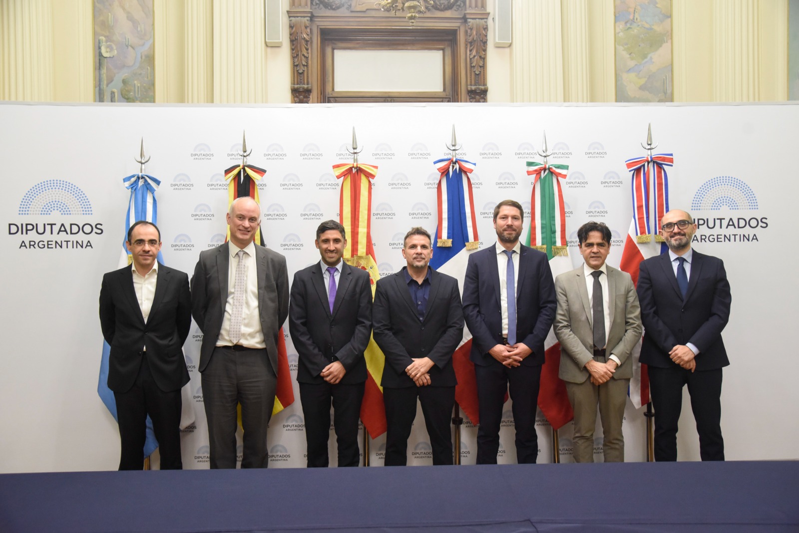Jornada de Trabajo sobre Ciencia, Parlamento y Diplomacia: el conocimiento global al servicio de las leyes Jornada de Trabajo sobre Ciencia, Parlamento y Diplomacia: el conocimiento global al servicio de las leyes
